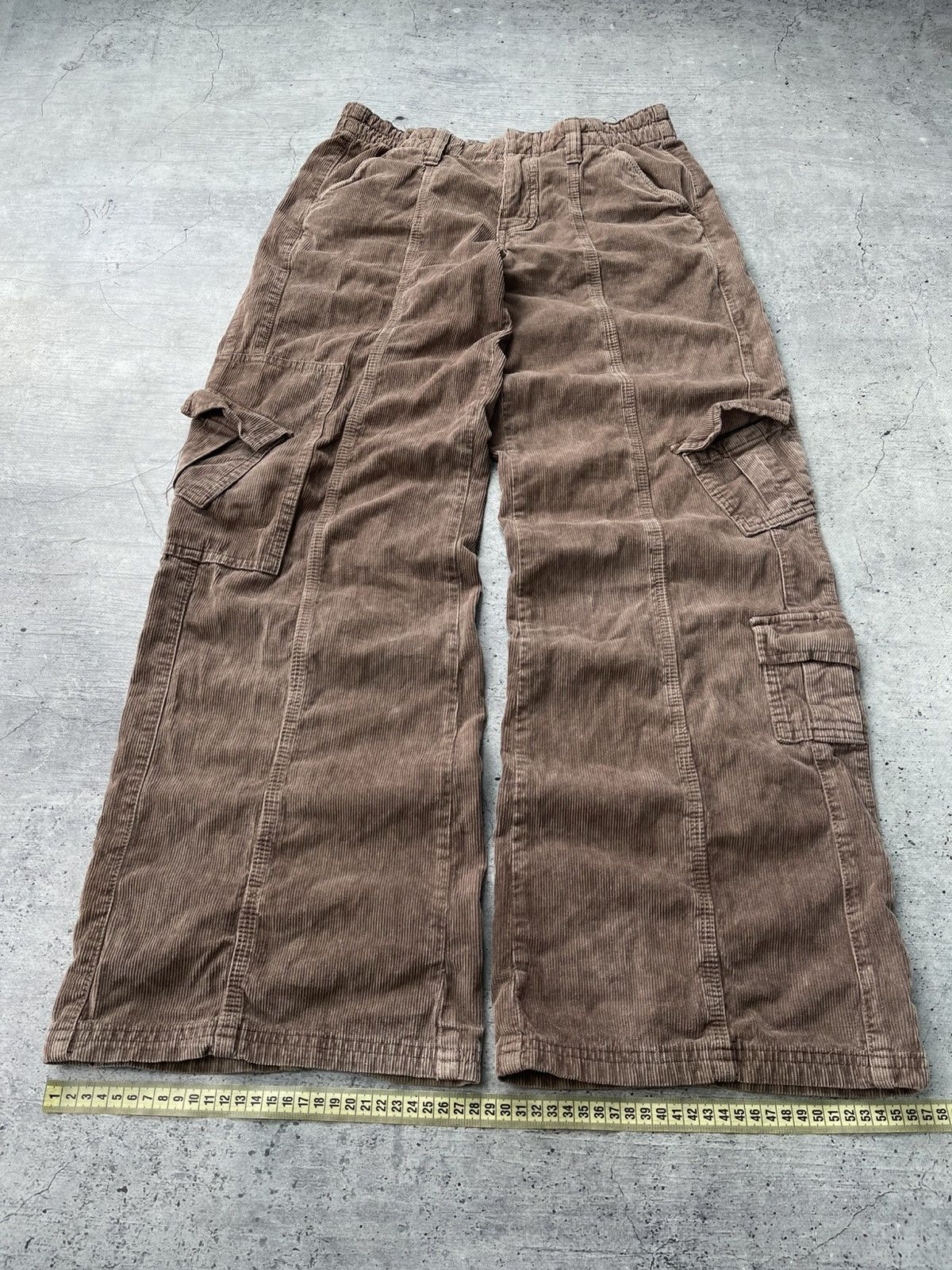 Japanese Brand VTG Brown Corduroy Parachute Multi Pocket Y2K Pants Size US 32 / EU 48 - 3 Thumbnail