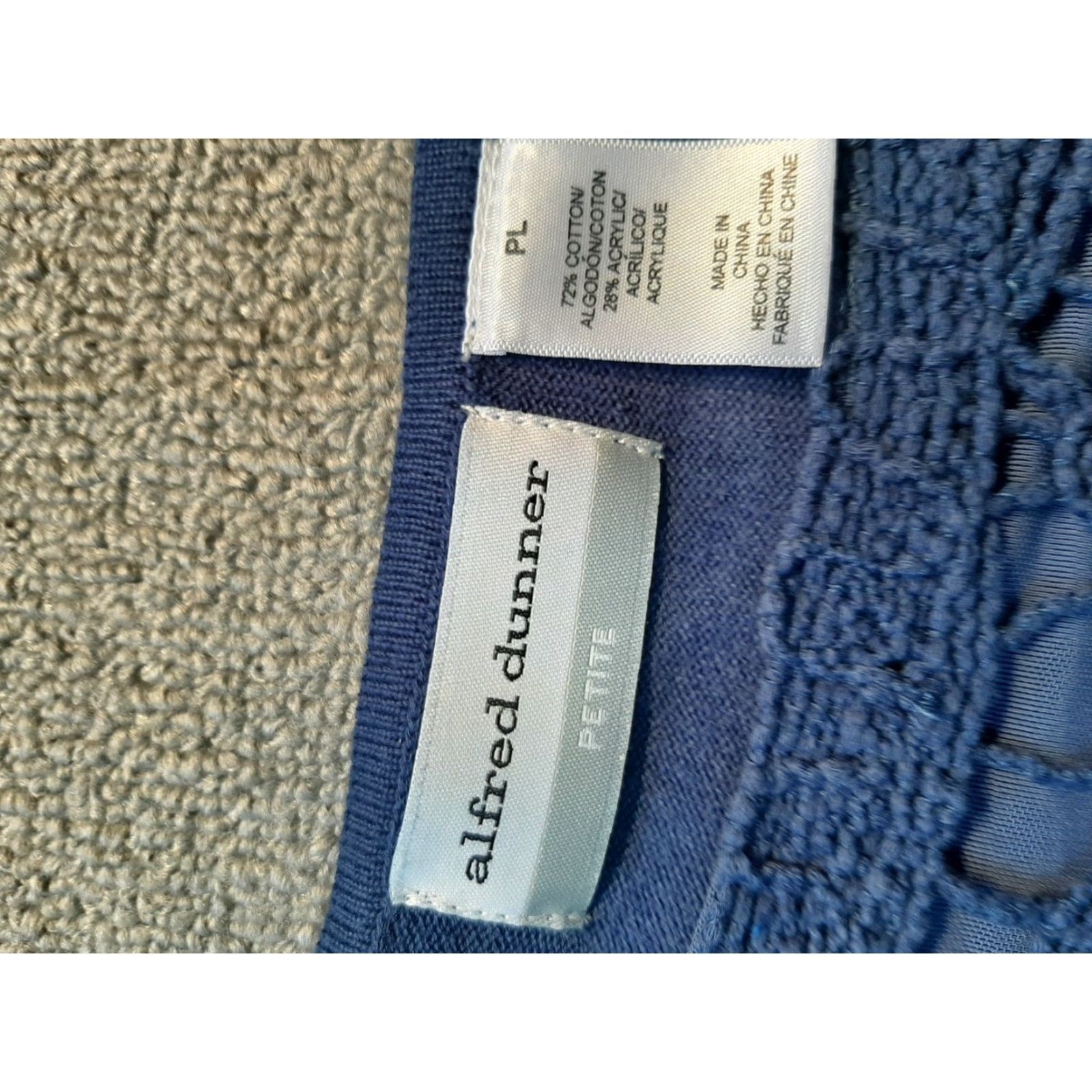 Vintage Alfred Dunner top Womens Petite Large P L Blue Short Sleeve knit Shirt Size L / US 10 / IT 46 - 2 Thumbnail