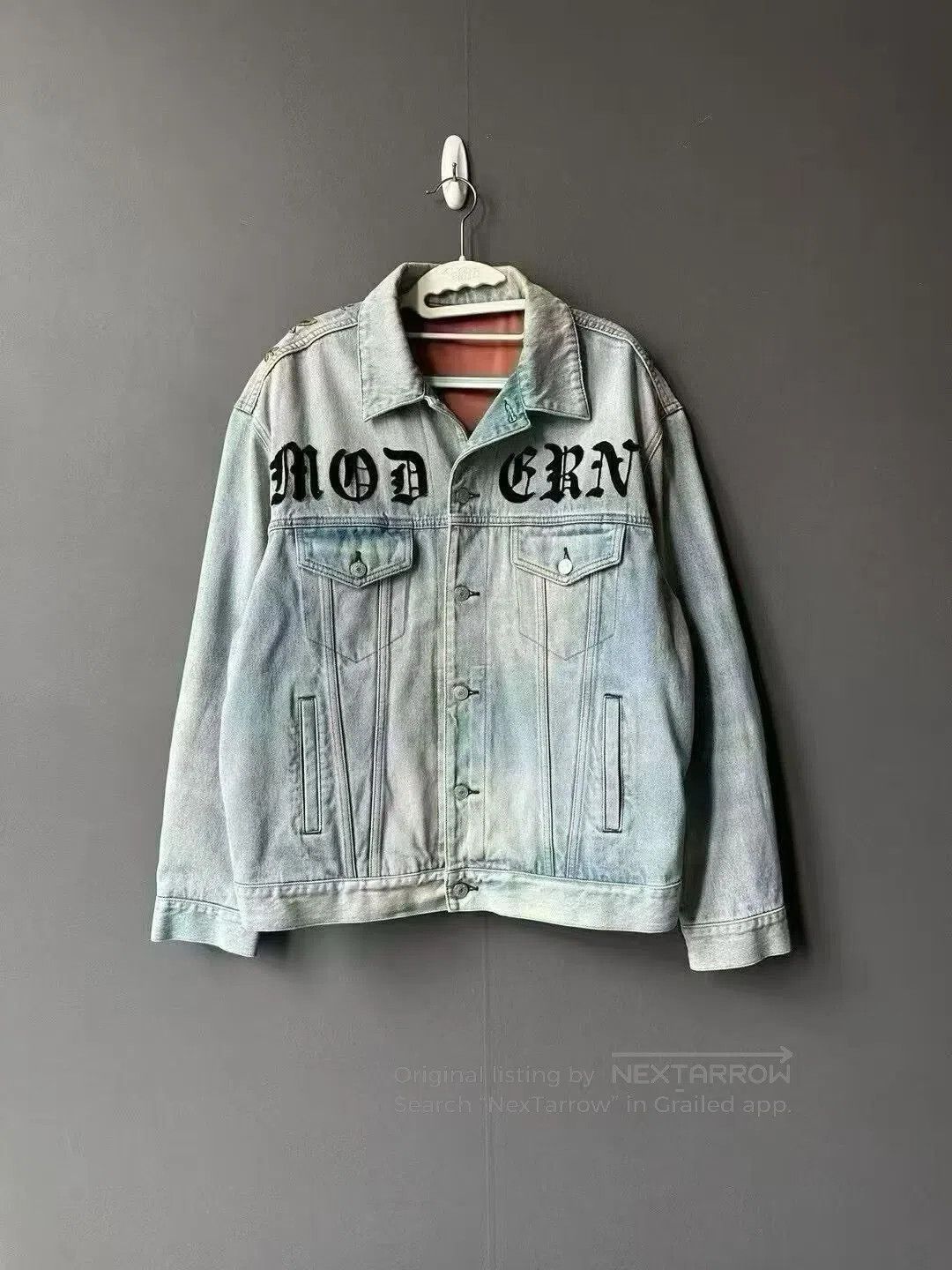 Gucci Guicci Floral Embroidered Denim Jacket| Size US S / EU 44-46 / 1 - 1 Thumbnail