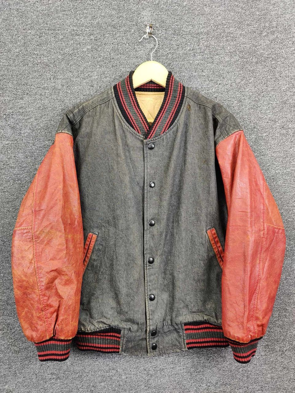 Japanese Brand Vintage Scene Quilted Varsity Leather Jacket Size US L / EU 52-54 / 3 - 5 Thumbnail