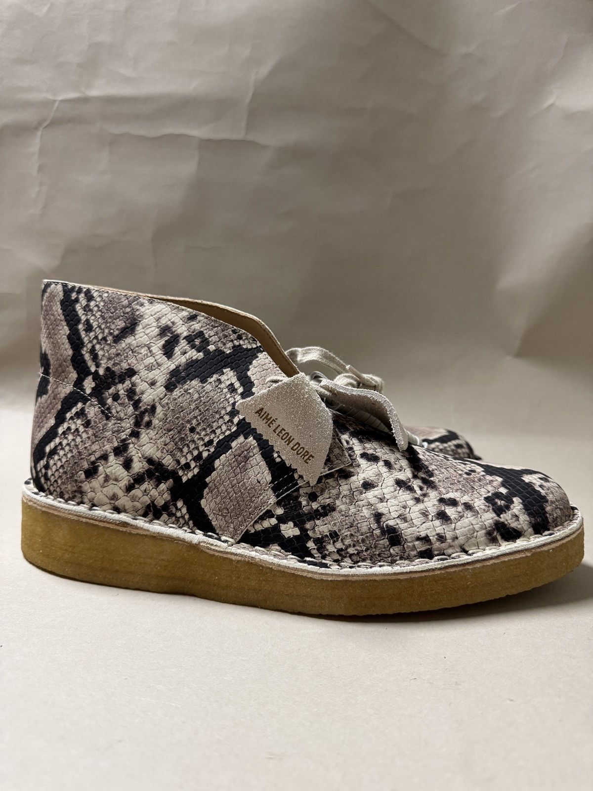中古 CLARKS ORIGINALG × AIME LEON DORE Aimé Leon Dore x Clarks Wallabee: First Look & Release Info