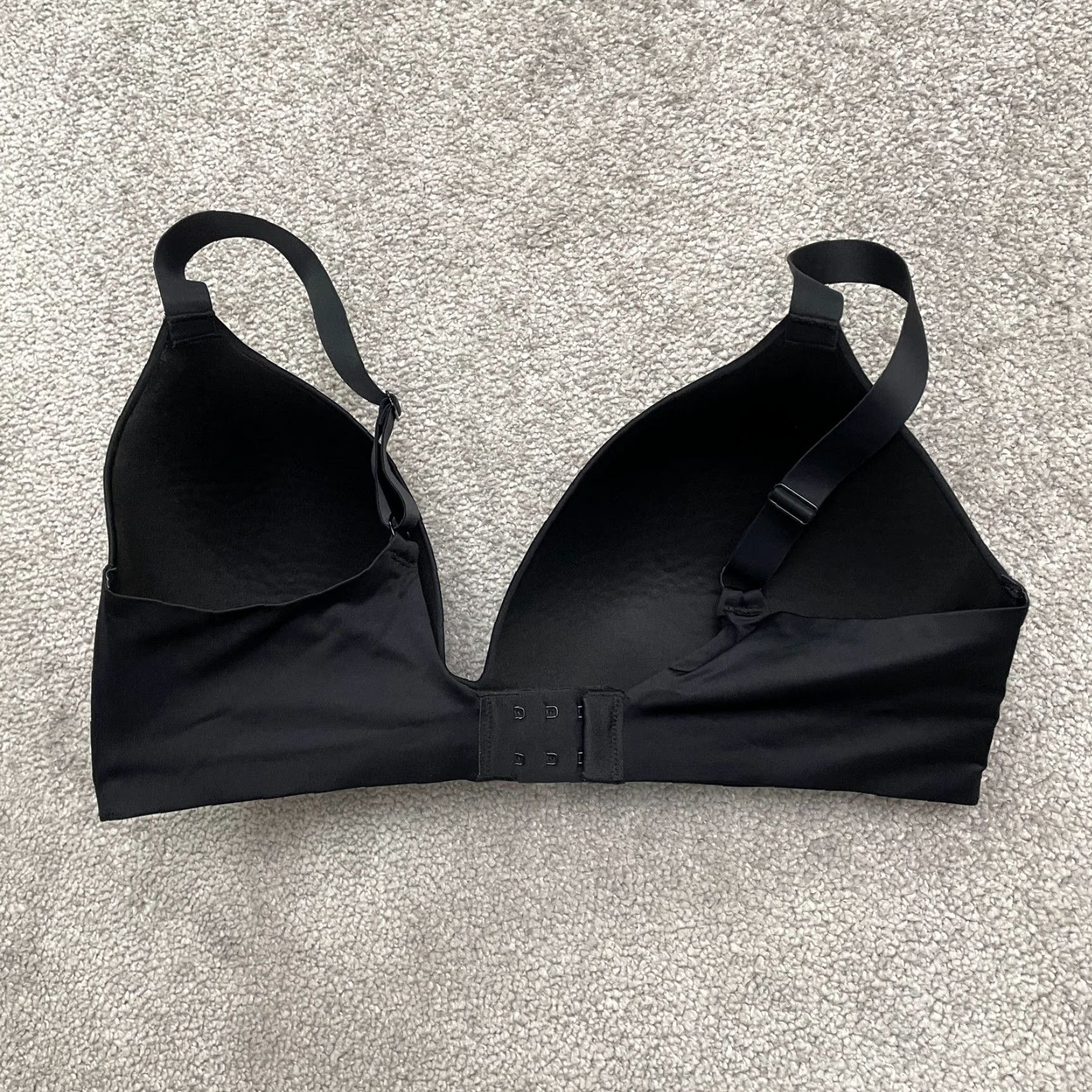 Uniqlo Uniqlo Wireless Comfort Bra Womens 40D Black Smooth Lined Support Push Up Classic Size ONE SIZE - 2 Thumbnail