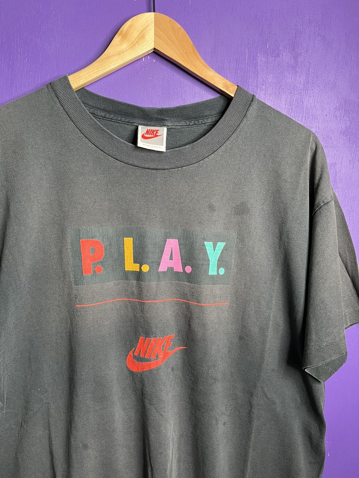 Nike × Vintage Vintage 90s Nike PLAY faded logo t-shirt Size US XL / EU 56 / 4 - 3 Thumbnail