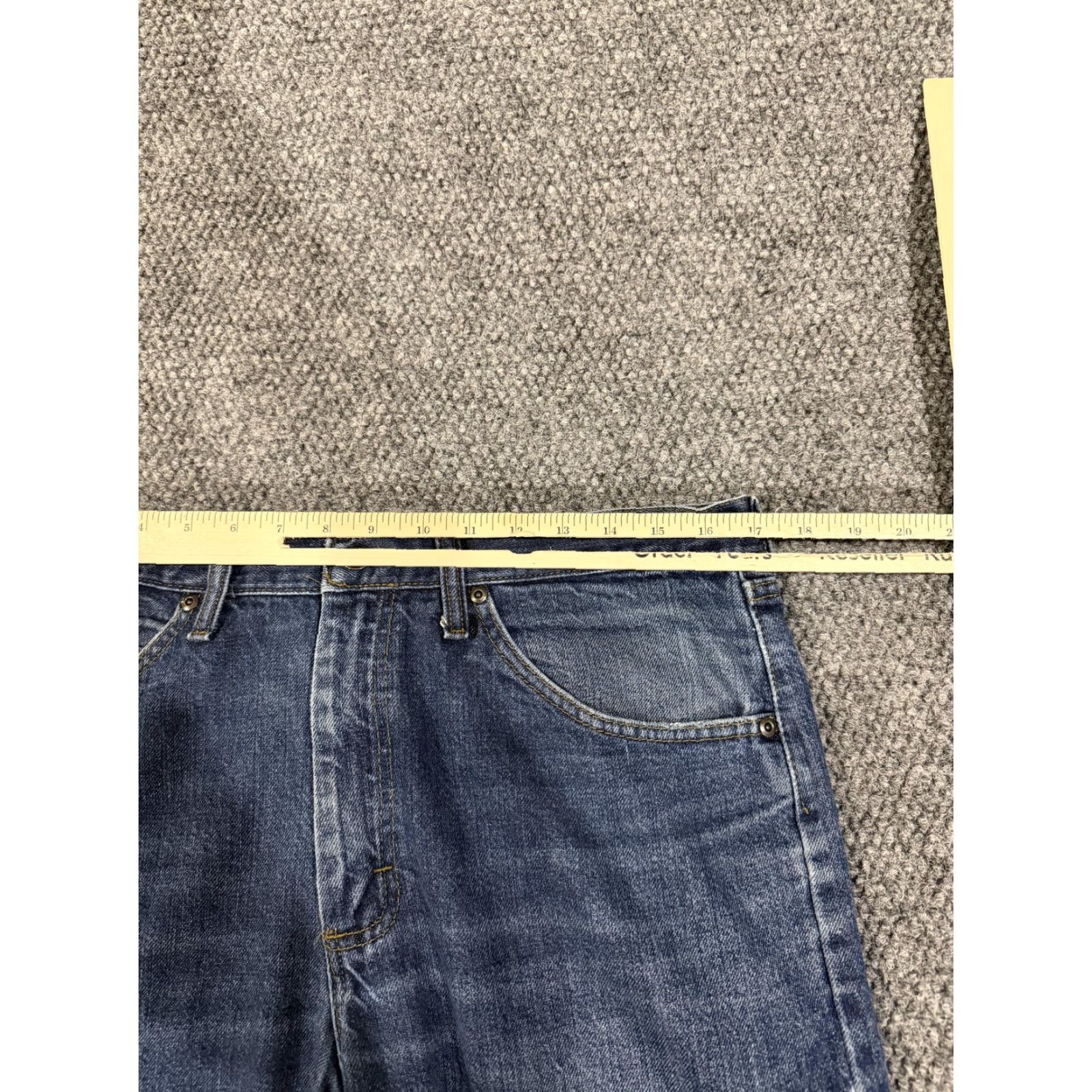 Lee Lee Jeans Mens 34x30 Regular Fit Straight Leg Denim Medium Wash 5-Pocket Jeans Mens Regular Fit Straight Leg Denim Blue Lee Logo Accents 34x30 Men Size US 34 / EU 50 - 5 Thumbnail