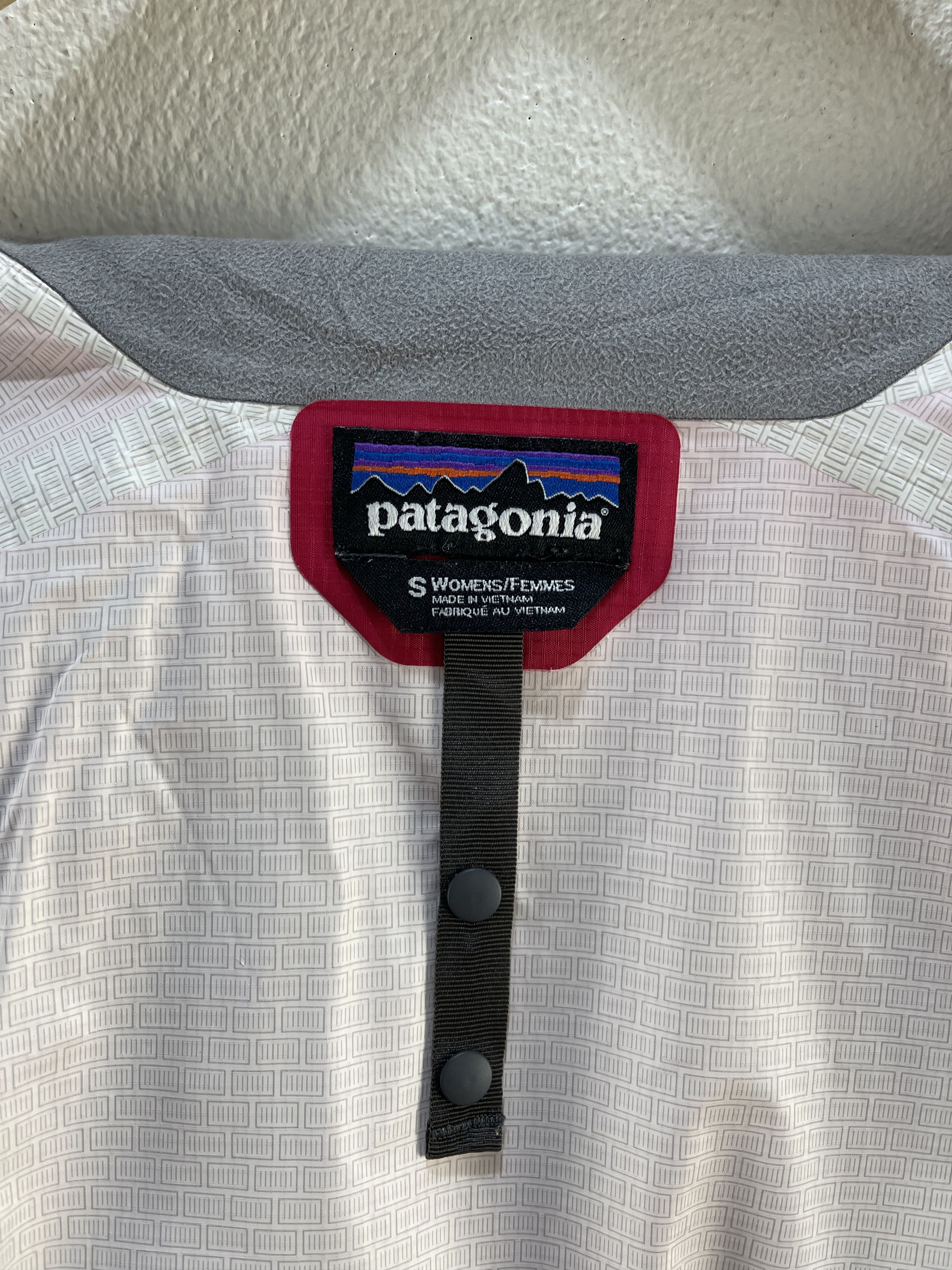 Patagonia Patagonia Windbreaker Hoodies Jacket Size S / US 4 / IT 40 - 10 Thumbnail