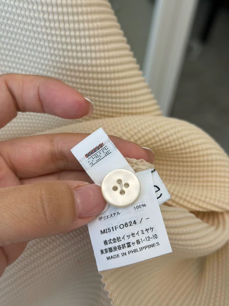 Issey Miyake Issey Miyake size:one size Beige short-sleeved coat Size S / US 4 / IT 40 - 5 Thumbnail