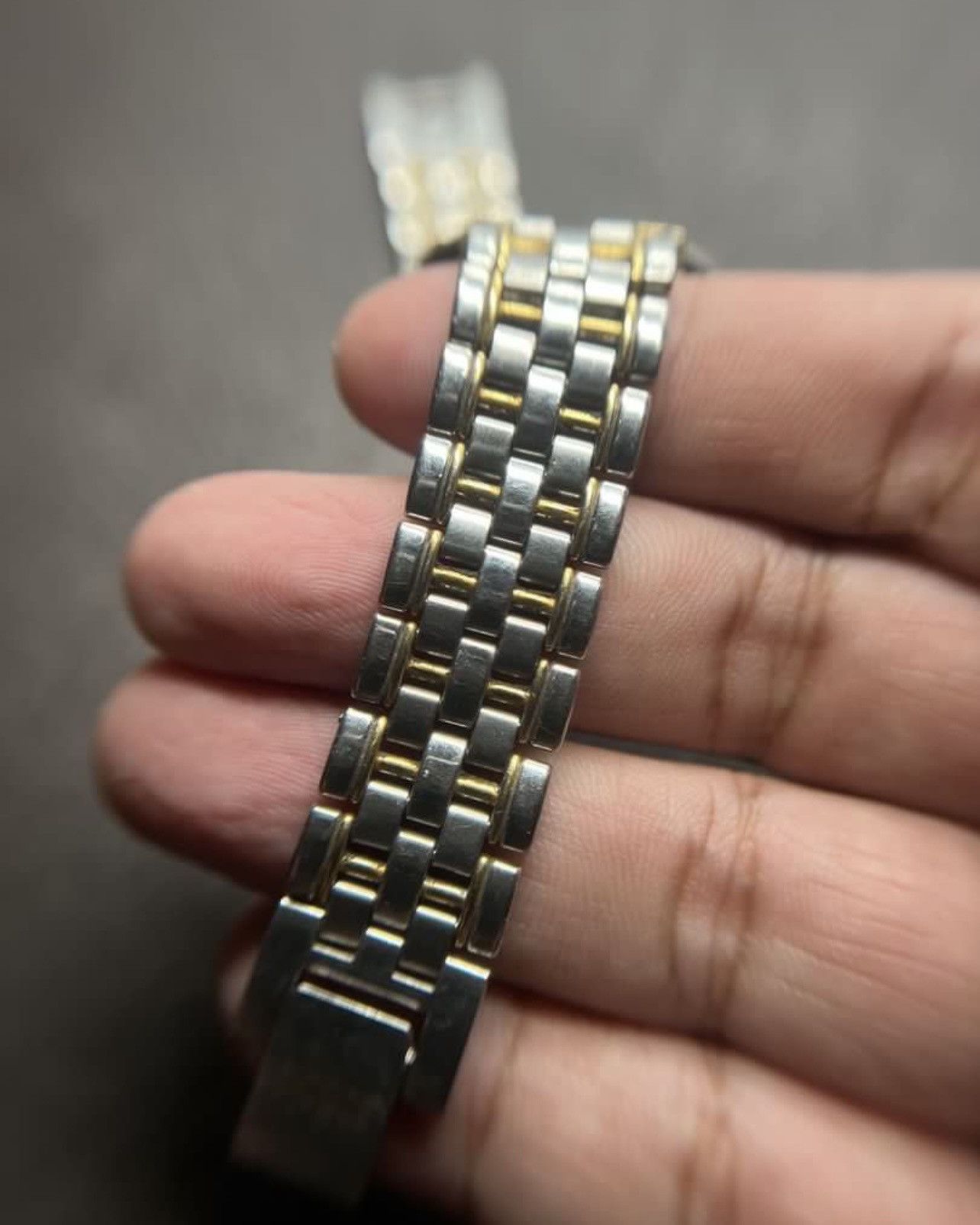 Seiko Vintage 90s Seiko Dolce Tank Two Tone Roman Dial Size ONE SIZE - 7 Thumbnail