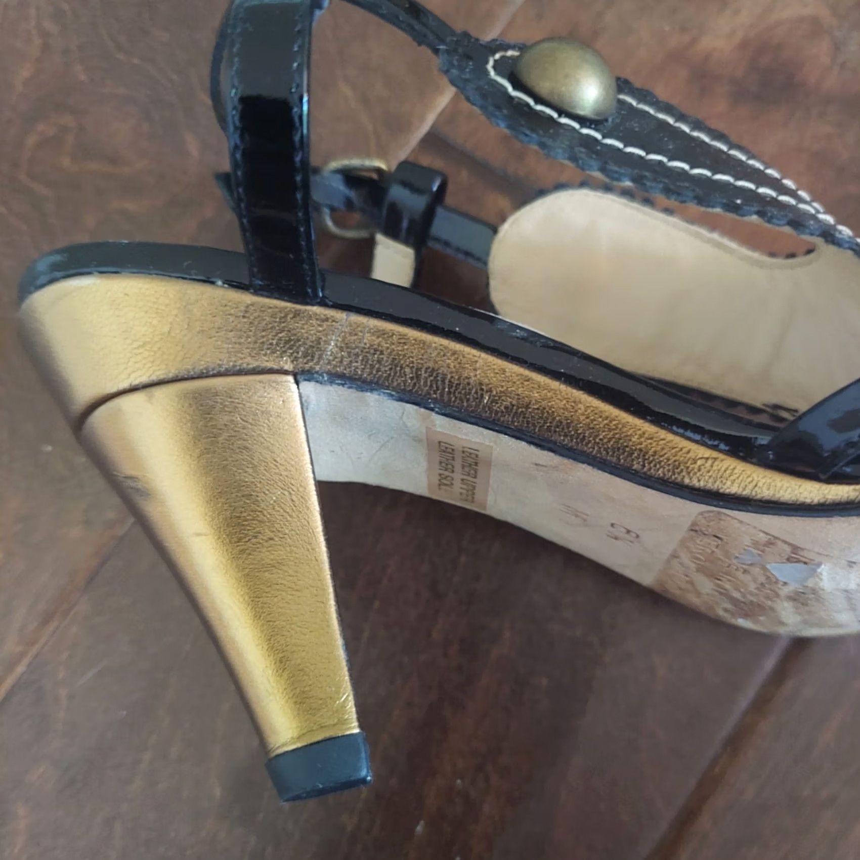 Vintage Isabella Fiore Women's Slingbacks Heels Made in Italy Size 6.5 M Green Black, Solid, Leather, Heel, 1 3/4 in. to 2 3/4 in., Women's, Casual, 90s? Size US 7 / IT 37 - 7 Thumbnail