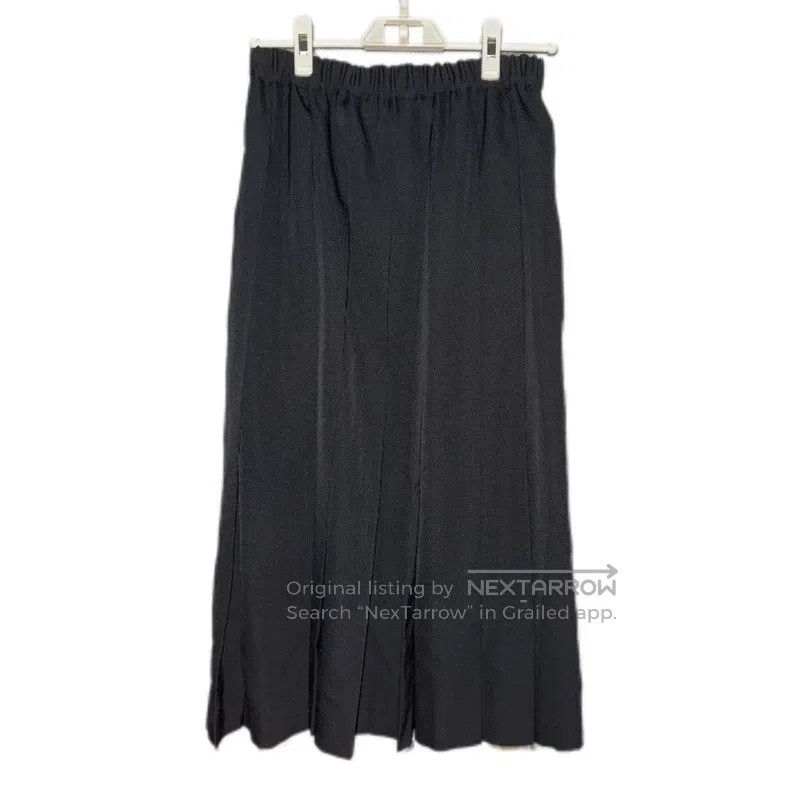 Comme des Garcons size S Wool pleated skirt