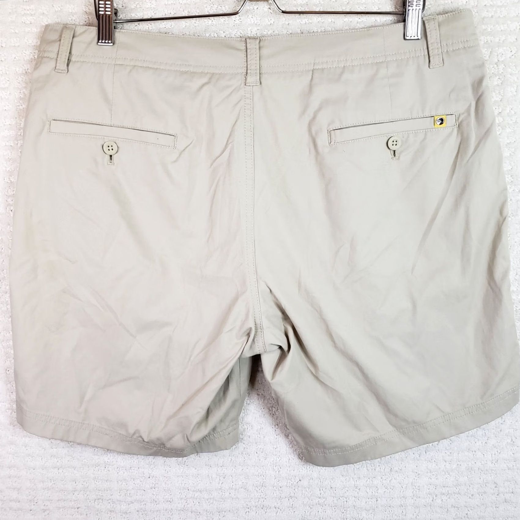 Vintage Duck Head Men's Casual Shorts Size 37 Beige Cotton Nylon Activewear Short Cargo Regular Inseam 8 in UV Quick Dry Moisture Wicking Size US 37 - 6 Thumbnail
