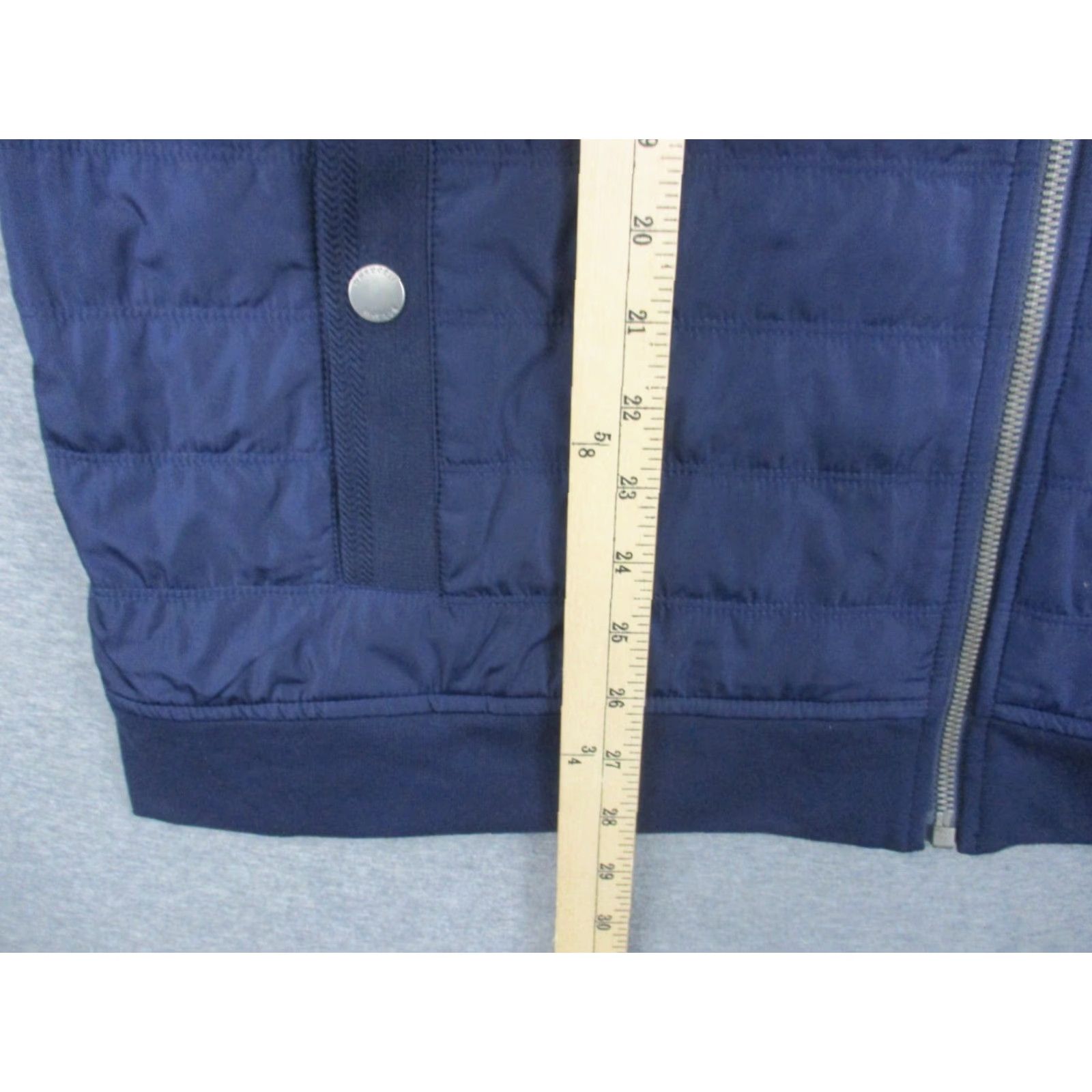 UNTUCKit UNTUCKit Blue Rebulo Vest XXL Full Zip Sleeveless Quilted Men’s Vest Blue Regular Size 2XL Casual Outdoors Mens Size US XXL / EU 58 / 5 - 7 Thumbnail