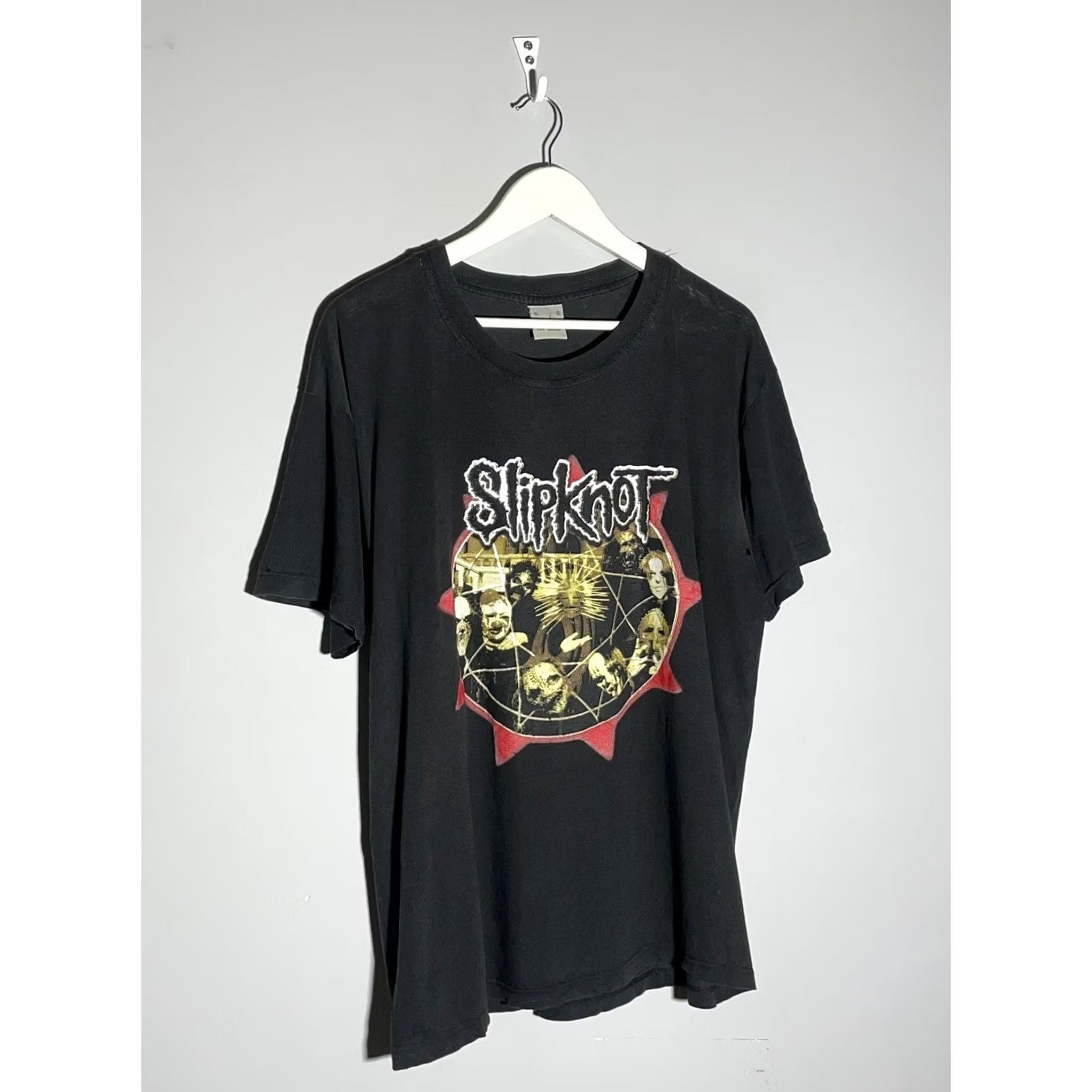Gildan VINTAGE Slipknot Band Rock T-Shirt XL Black Cotton Gildan Short Sleeve Crew Neck Men Striped Logo 2000s Y2k Vintage Rock Band Drill Rare Size US XL / EU 56 / 4 - 2 Thumbnail