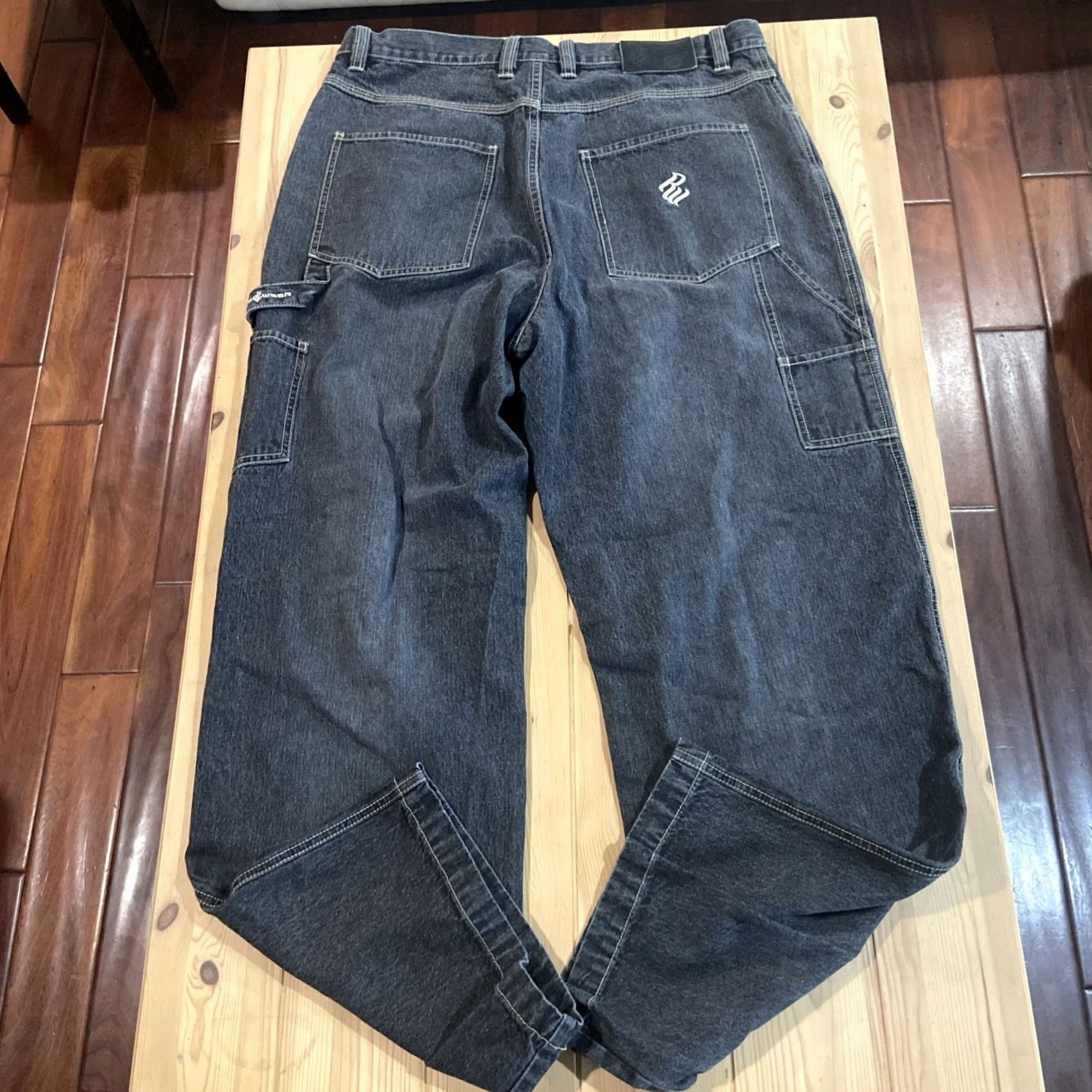 Rocawear VINTAGE Rocawear Jeans Men's 38x34 Black Carpenter 5-Pocket Denim Wide-Leg 90s Grunge Logo Jeans Mens Size US 38 / EU 54 - 7 Thumbnail
