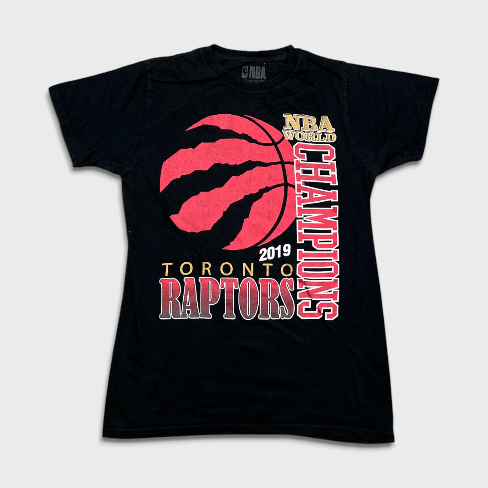 NBA × Vintage 2019 Toronto Raptors Champions T Shirt Small NBA Basketball Size US S / EU 44-46 / 1 - 1 Thumbnail