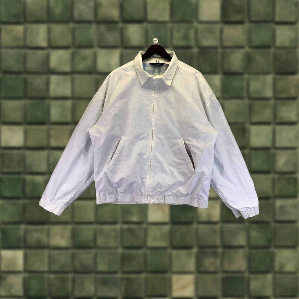 Vintage VINTAGE Woolrich Jacket Unisex Adults Cotton Plaid Pastel Interior Bomber Zip White L Regular Mens Womens Boys Girls Size L / US 10 / IT 46 - 1 Thumbnail