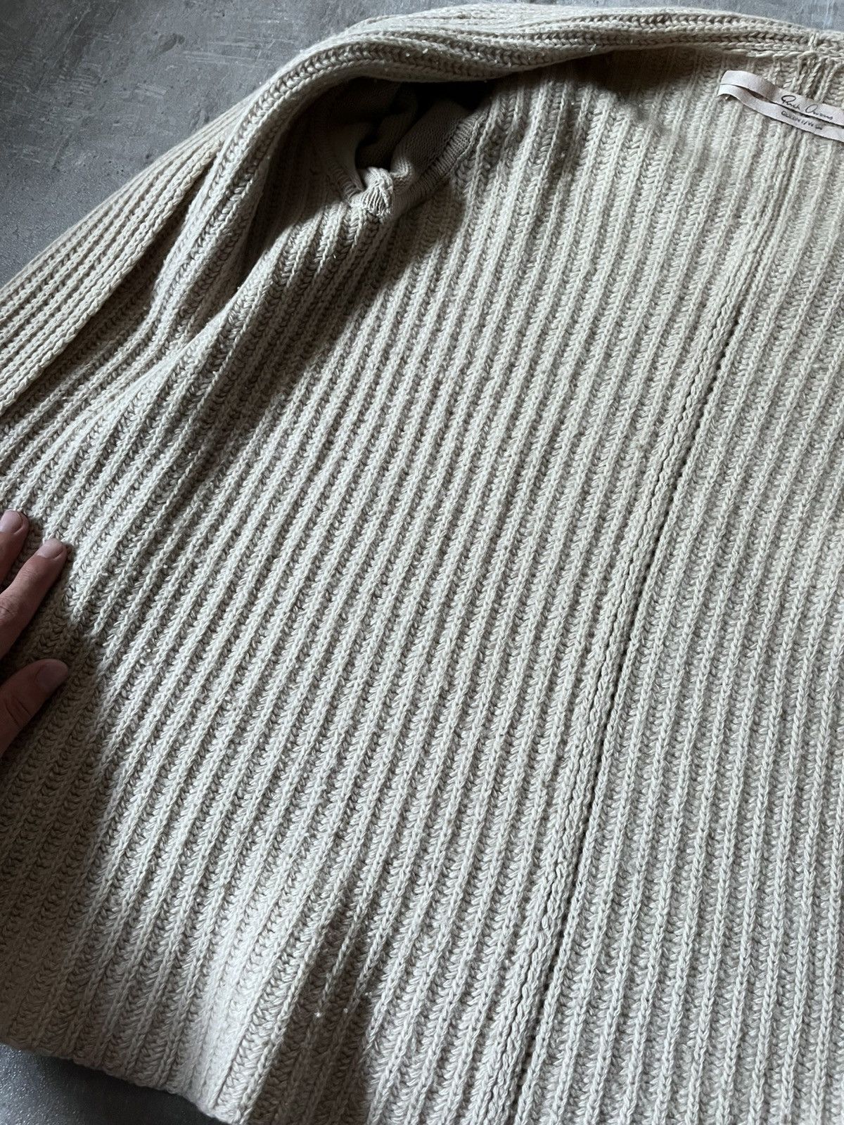 Rick Owens Rick Owens Queen F/W 04 wool beige sweater Size L / US 10 / IT 46 - 16 Thumbnail