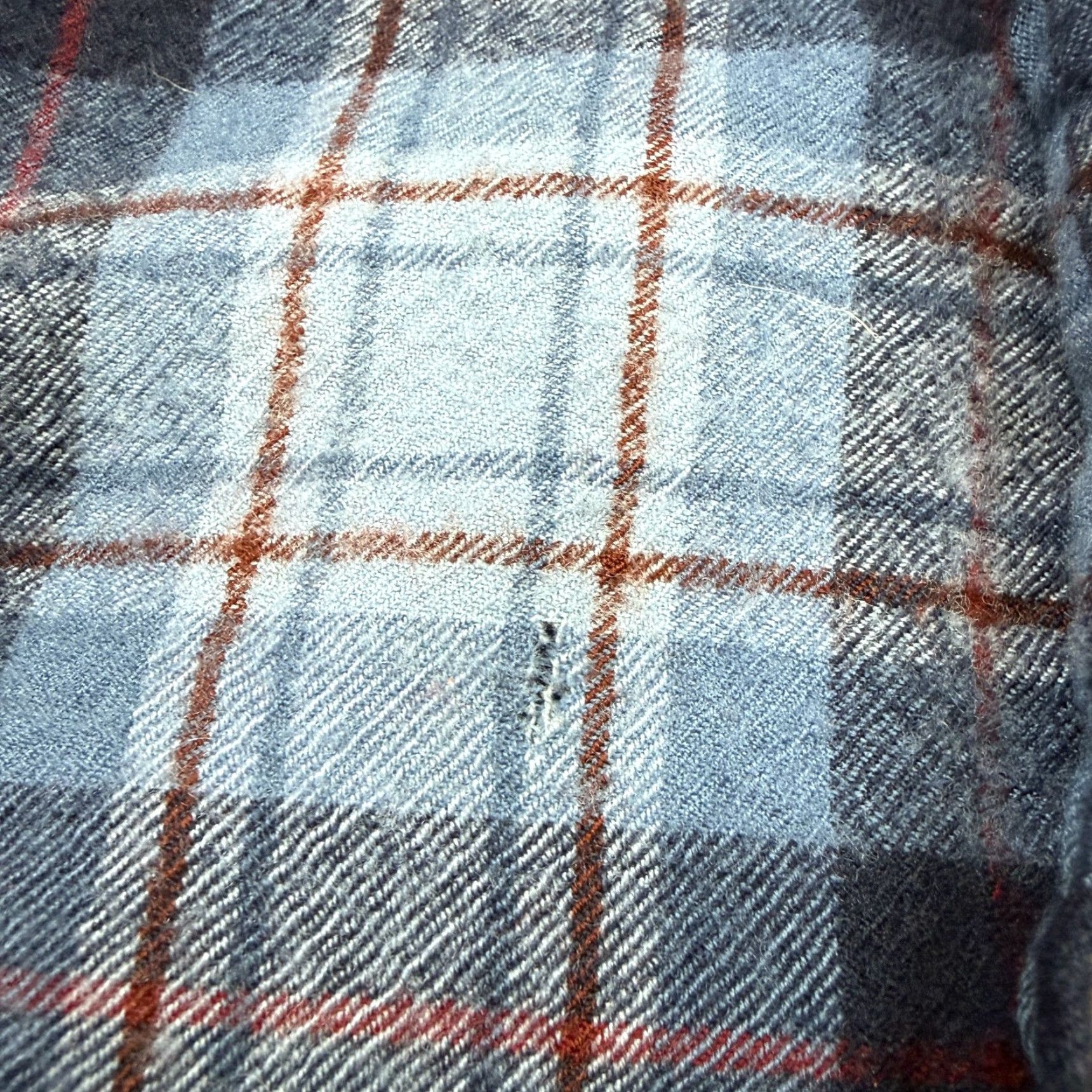 Pendleton VINTAGE Pendleton Board Shirt Shirt Men M Blue Plaid Wool Button-Up Long Sleeve 90s Christmas Outdoors Mens Size US M / EU 48-50 / 2 - 7 Thumbnail
