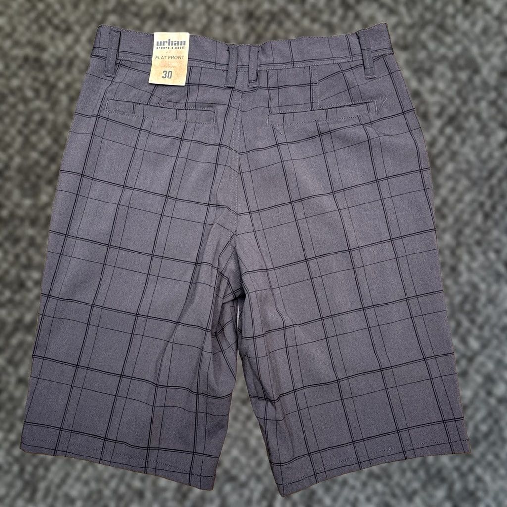 Vintage Urban Pipeline Shorts Mens 30 Pepper Plaid Hits At Knee Bermuda Casual Gray Plaid 30 Mens NWT Size US 30 / EU 46 - 1 Thumbnail
