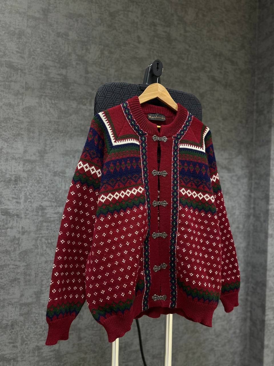 Highland × Vintage Vintage Nordstrikk Wool Red Knit Highland Sweater Size US L / EU 52-54 / 3 - 9 Thumbnail