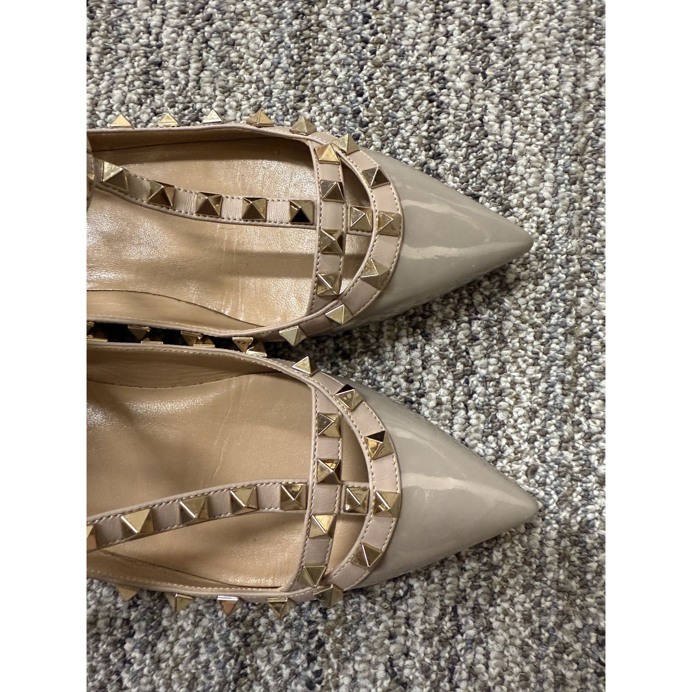 Valentino Valentino Garavani Rockstud Patent Leather Pointed-Toe Flats Size US 7 / IT 37 - 6 Thumbnail