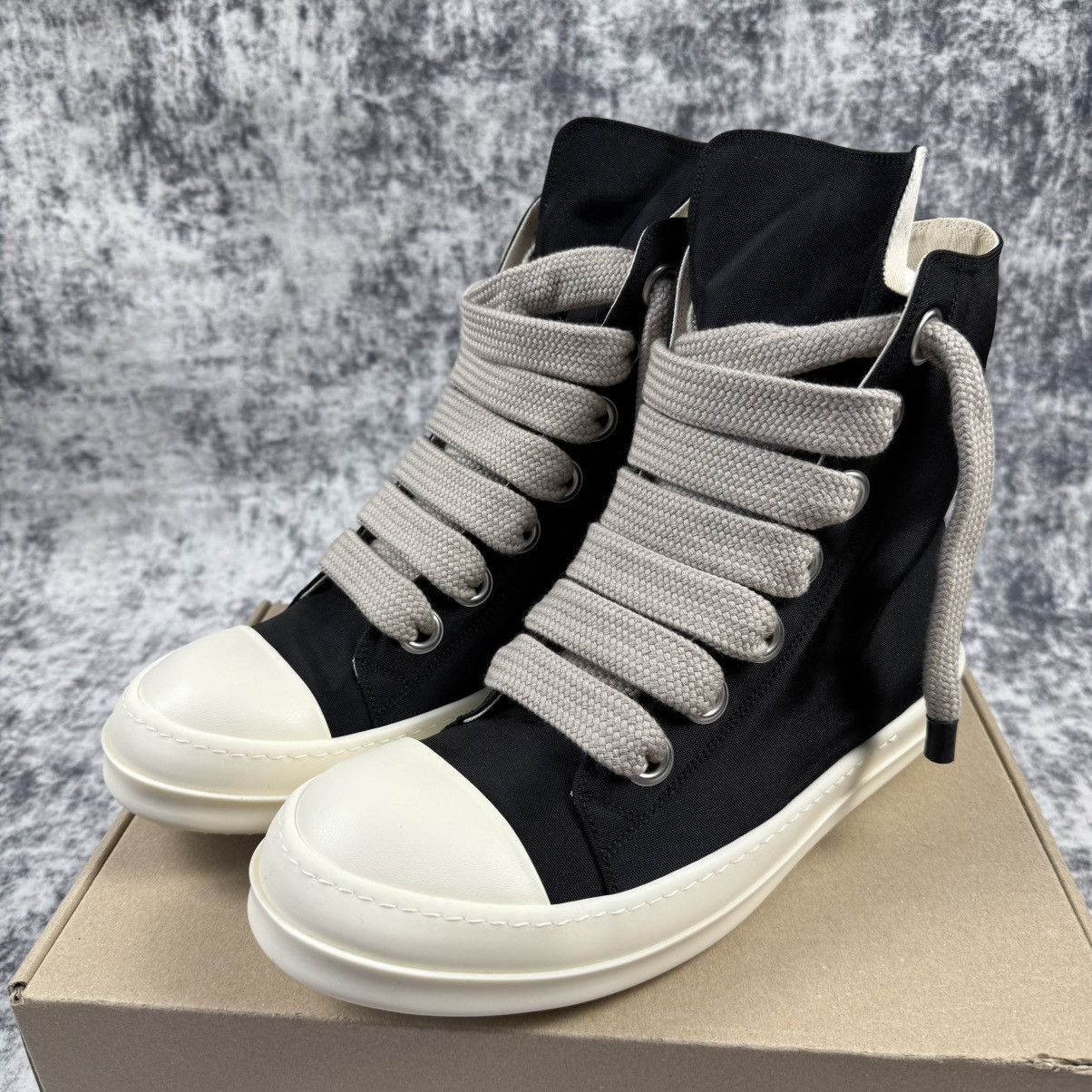 Rick Owens Rick Owens DRKSHDW Canvas High JumboLace ‘Black’ Shoes Size US 11 / EU 44 - 3 Thumbnail