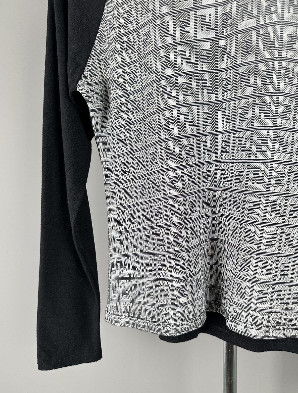 Fendi Fendi - Vintage - Mock Neck Pullover - Sweater Monogram Size ONE SIZE - 5 Thumbnail