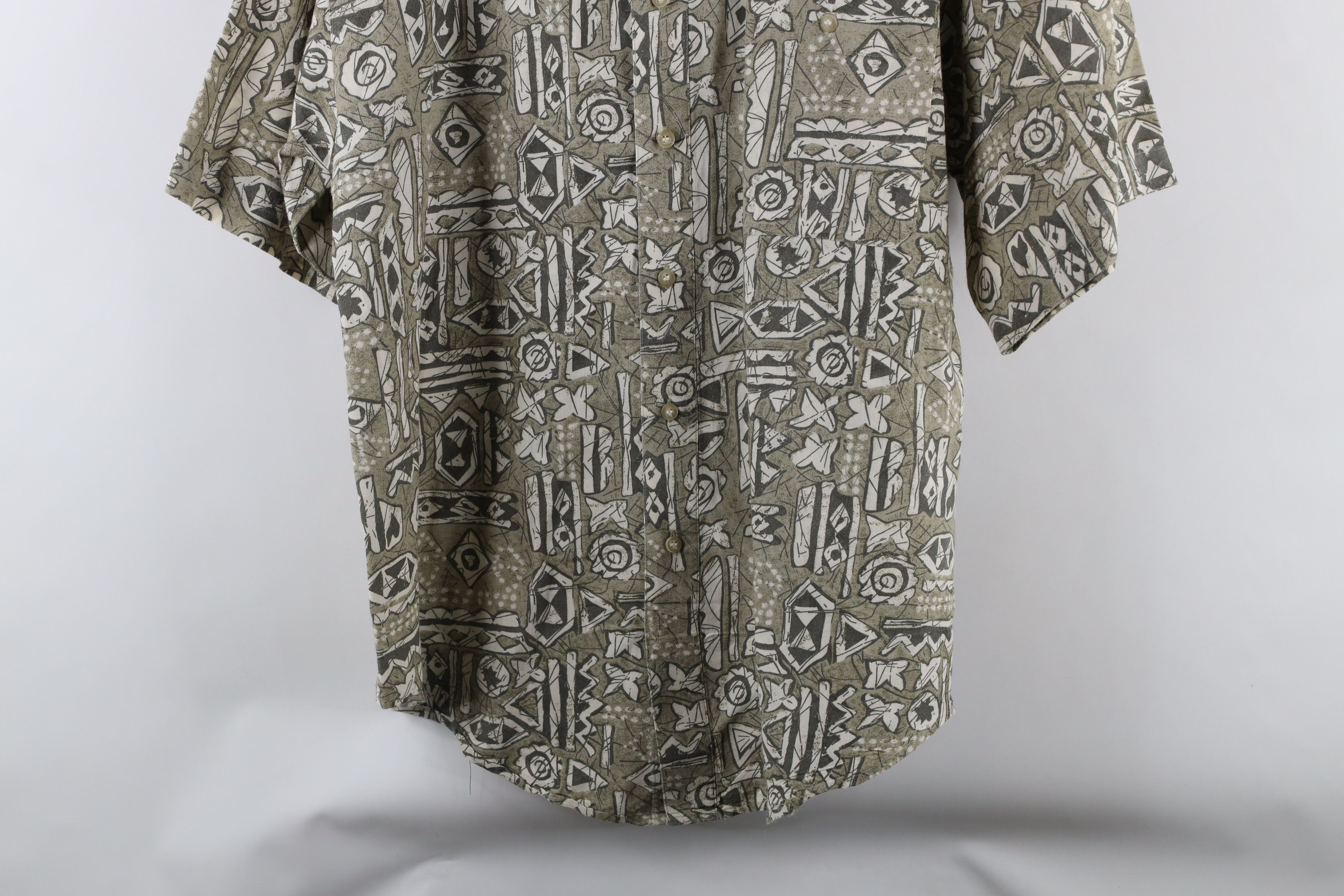 Vintage Vintage 90s Streetwear Tribal Hawaiian Button Shirt Size US L / EU 52-54 / 3 - 3 Thumbnail