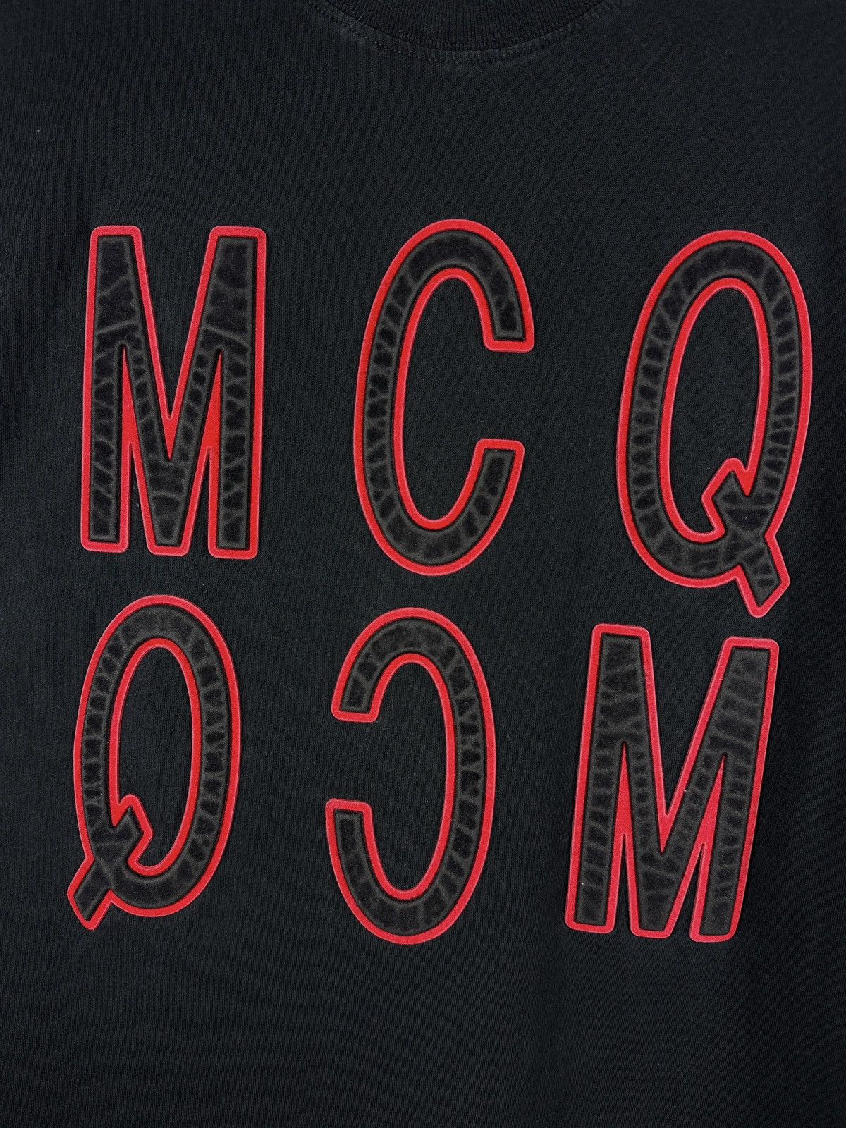 Alexander McQueen Alexander McQueen Velvet 3D Logo T-Shirt Black Size US M / EU 48-50 / 2 - 5 Thumbnail