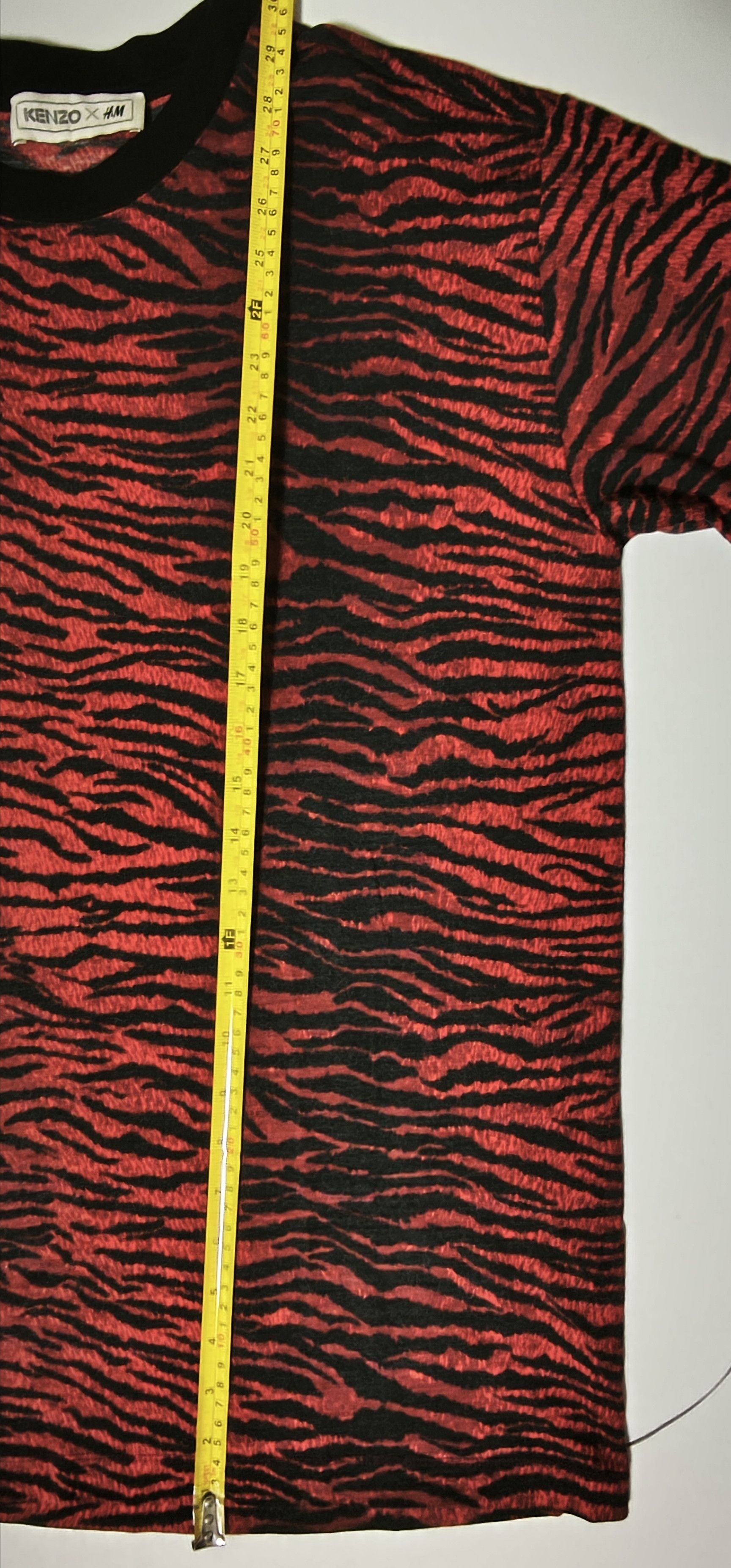 Kenzo Red wool T-shirt with tiger print Size US M / EU 48-50 / 2 - 22 Thumbnail