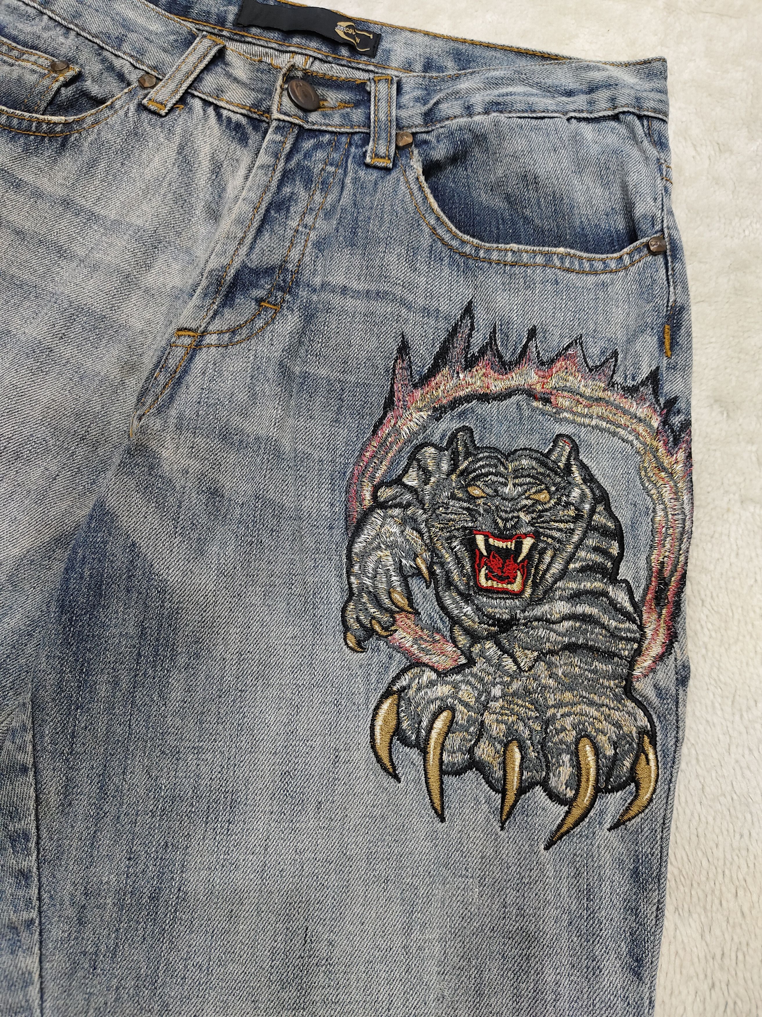 Just Cavalli 90s Just Cavalli❤️‍🔥Tiger Embroidered Y2K Rock Glam Flare Size 29" - 3 Thumbnail