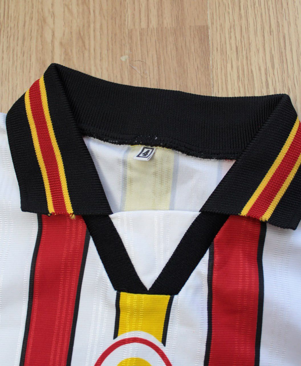 Vintage 🔥 Galatasaray 1997 1998 Turkish FC Vintage T Shirt Jersey Size US S / EU 44-46 / 1 - 3 Thumbnail