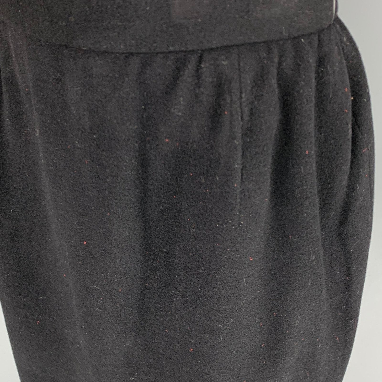 Donna Karan DONNA KARAN Size 4 Black Wool Cashmere Pencil Skirt Size 27" / US 4 / IT 40 - 3 Thumbnail