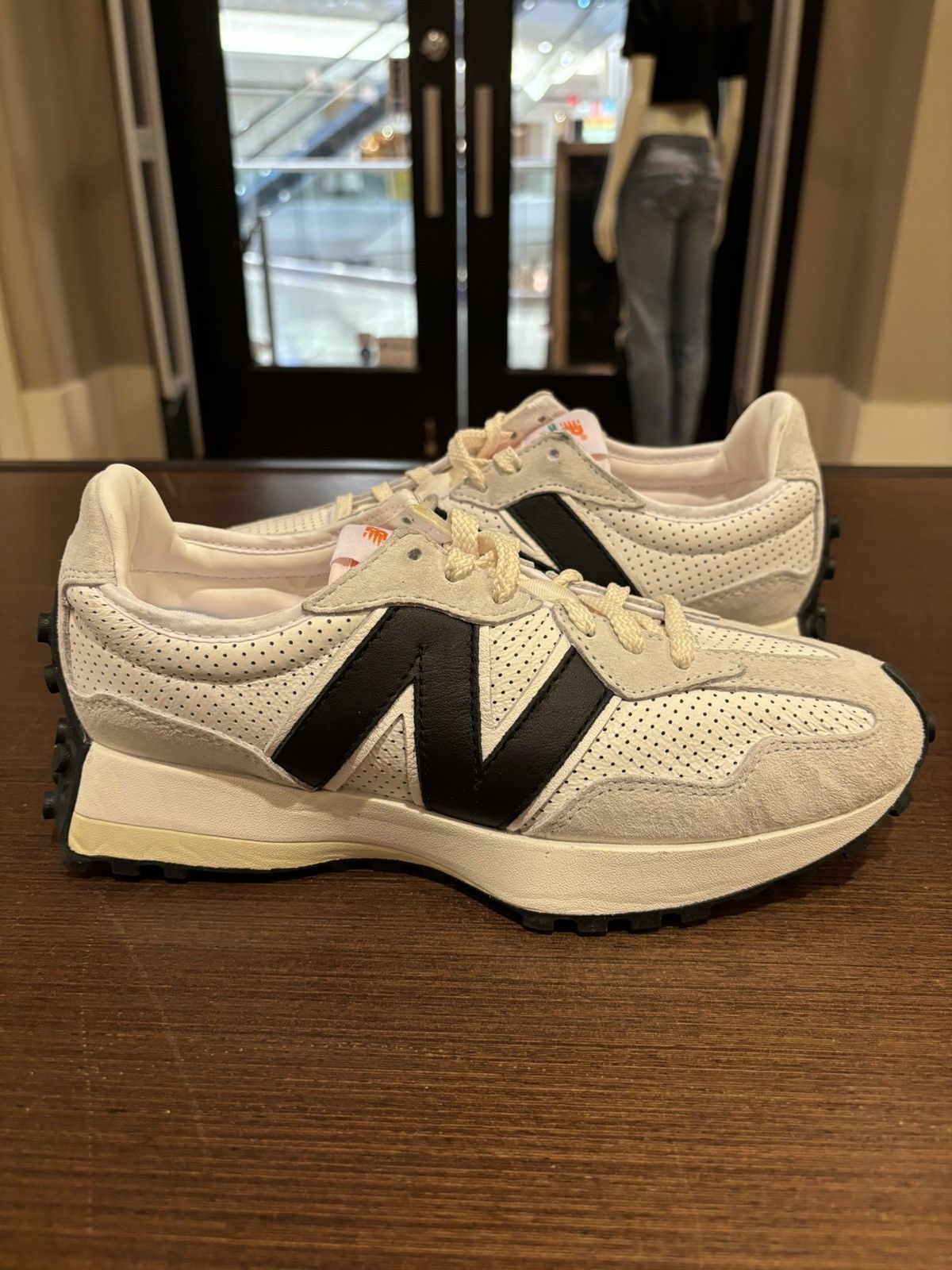 New Balance New Balance 327 ‘Casablanca Black Pink’ Size US 7.5 / EU 40-41 - 2 Thumbnail