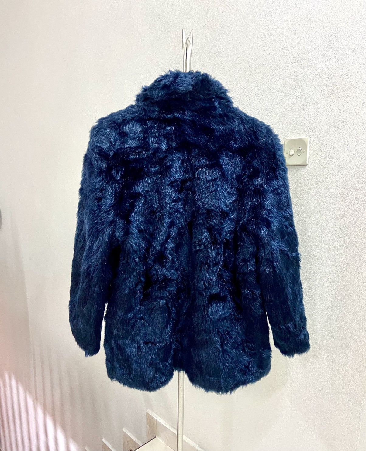 Vintage CATTIVA FUR JACKET 🔥🔥 Size M / US 6-8 / IT 42-44 - 2 Thumbnail