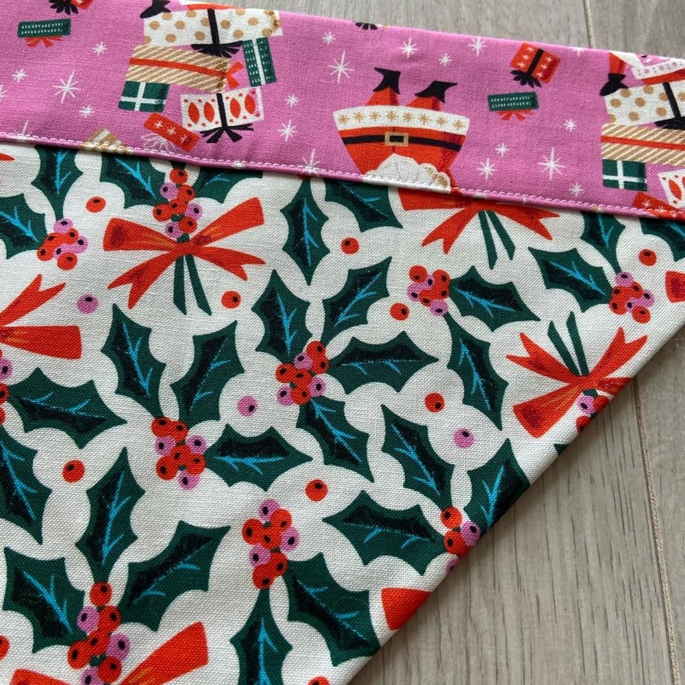 Designer 🎉HP🎉 Pink Santa Dog Bandana Size ONE SIZE - 4 Thumbnail