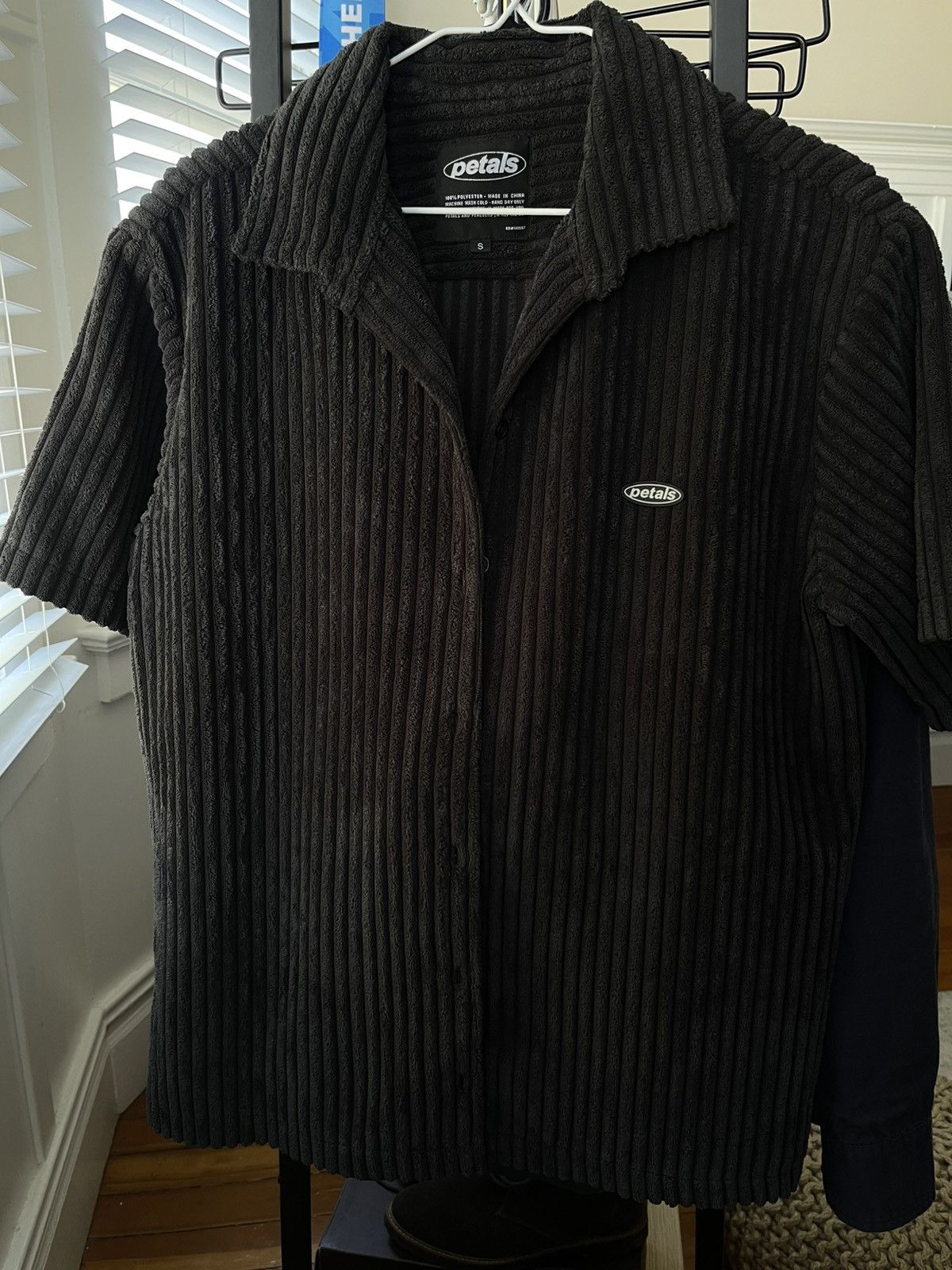 Other Petals Fuzzy Button Down Size US S / EU 44-46 / 1 - 1 Thumbnail