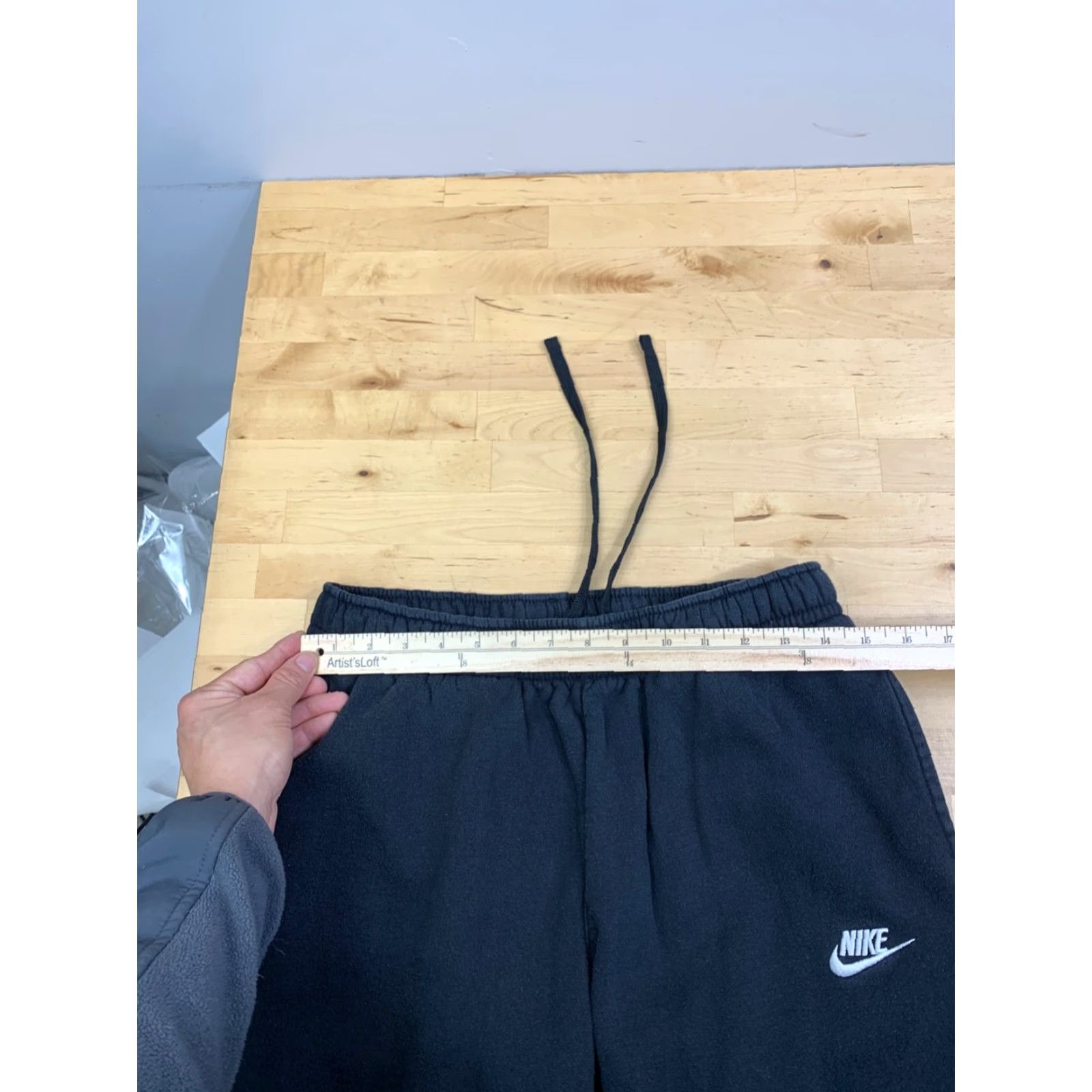 Nike Nike Sweatpants Mens M Black Casual Activewear Drawstring Pants Regular Tapered Pockets Size US 31 - 6 Thumbnail