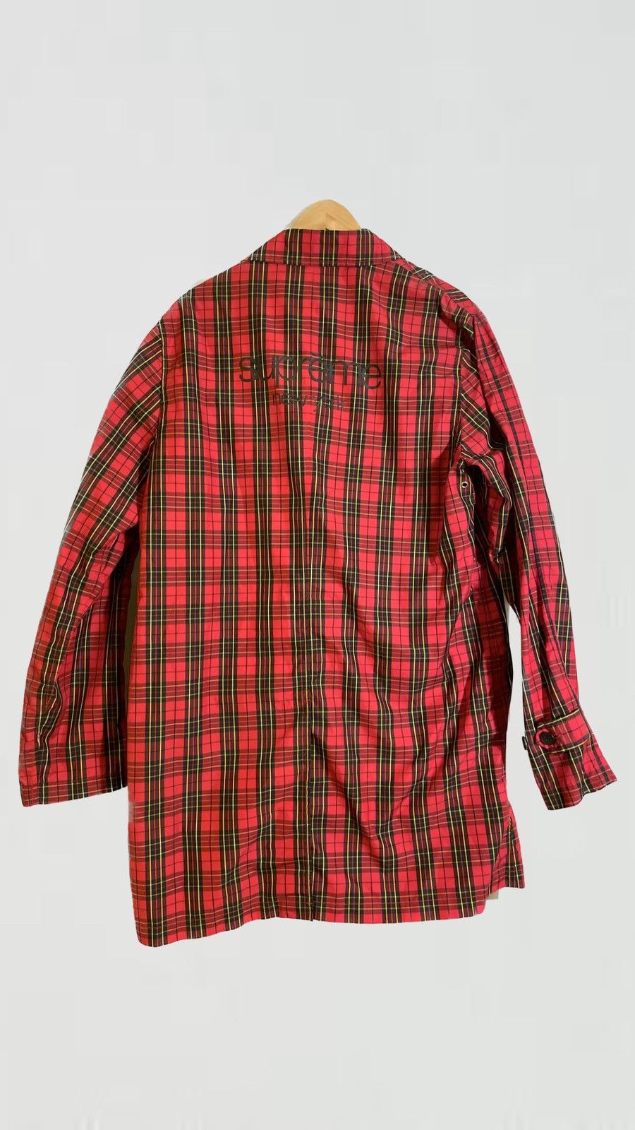 Supreme Supreme Red Raincoat Trench Size US XL / EU 56 / 4 - 5 Thumbnail