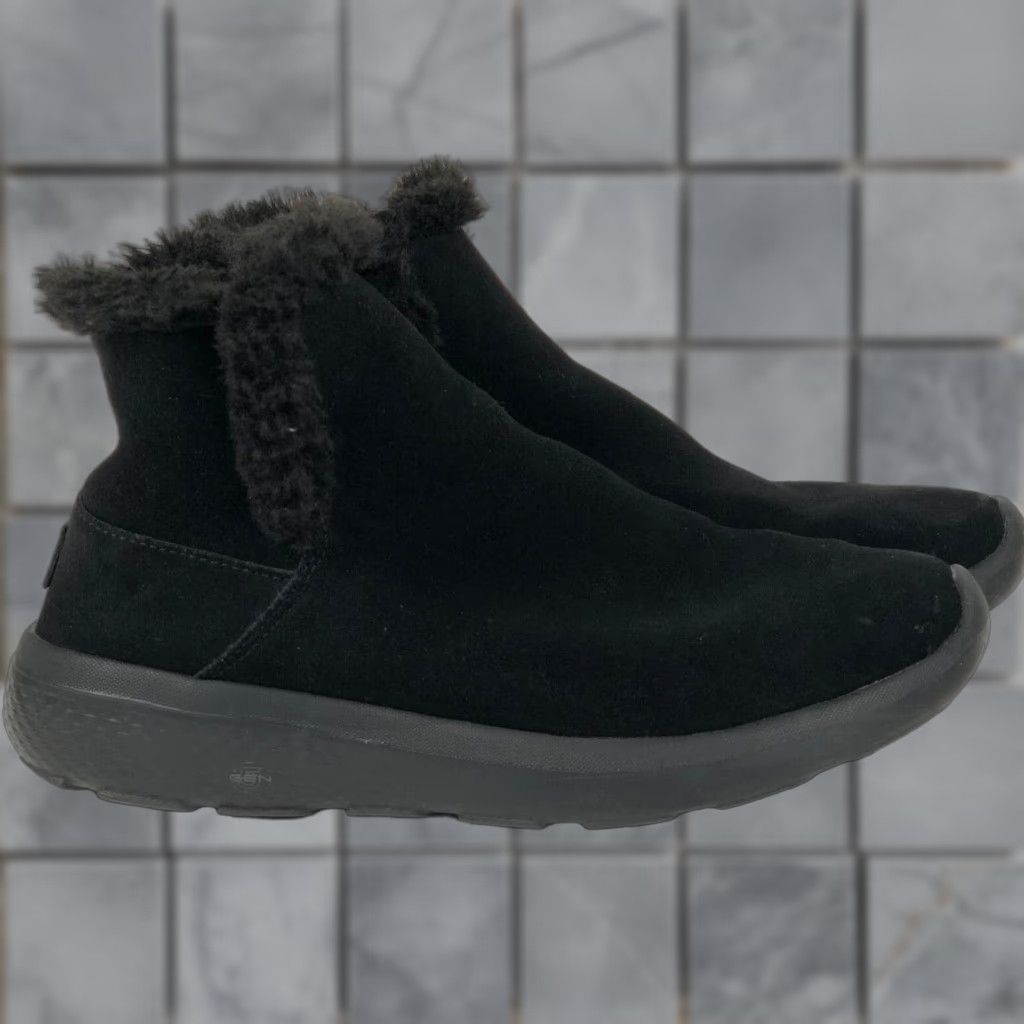 SKECHERS Skechers On The Go Womens Shoes Bootie Ankle Slipper Black Suede Faux Fur Lined 7.5 US / 38 EU Cool Bohemian Outdoor Comfort Slippers Boots Size US 8 / IT 38 - 1 Thumbnail