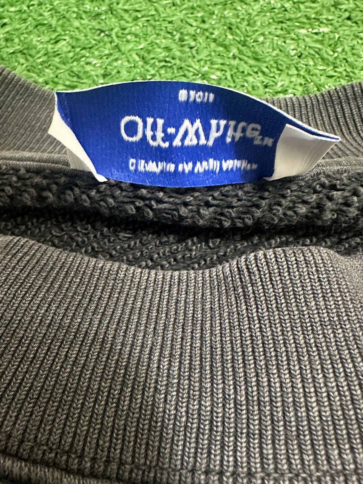 Off-White OFF WHITE BACCHUS SWEATSHIRT Size US XL / EU 56 / 4 - 4 Thumbnail