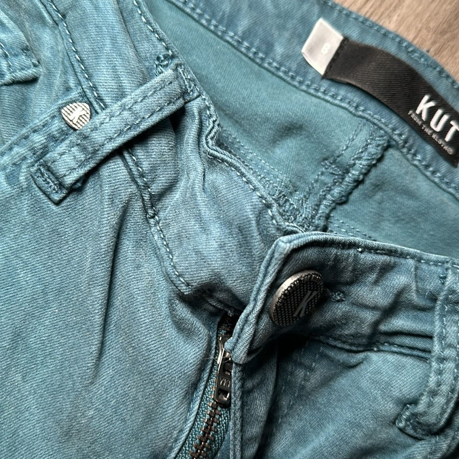 Other Kut From the Kloth Amy Crop Straight Leg Jeans - 6 Size 28" / US 6 / IT 42 - 6 Thumbnail