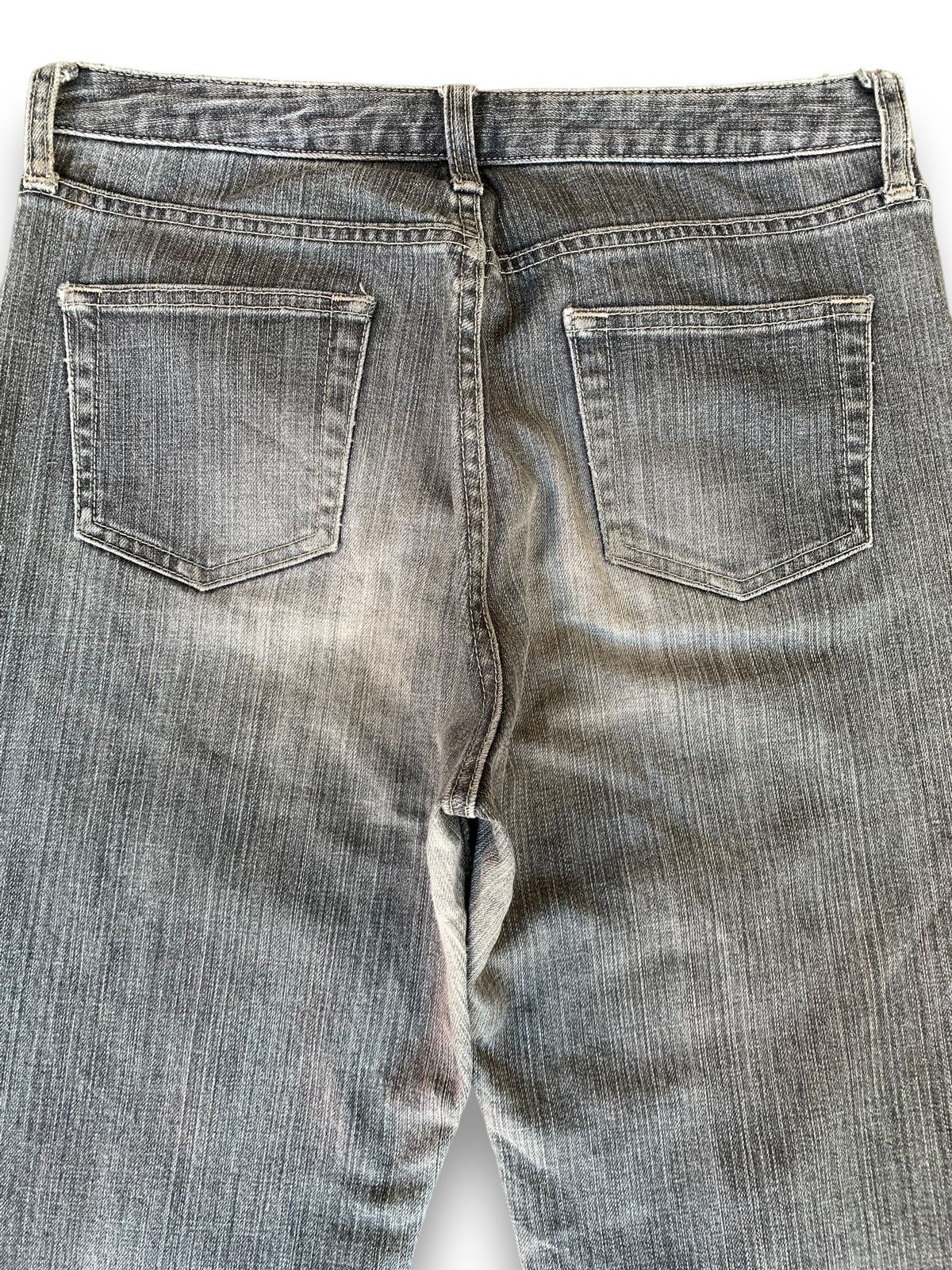 Undercover × Uniqlo Vintage Y2K Uniqlo Faded Washed Flare Jeans Size US 29 - 13 Thumbnail