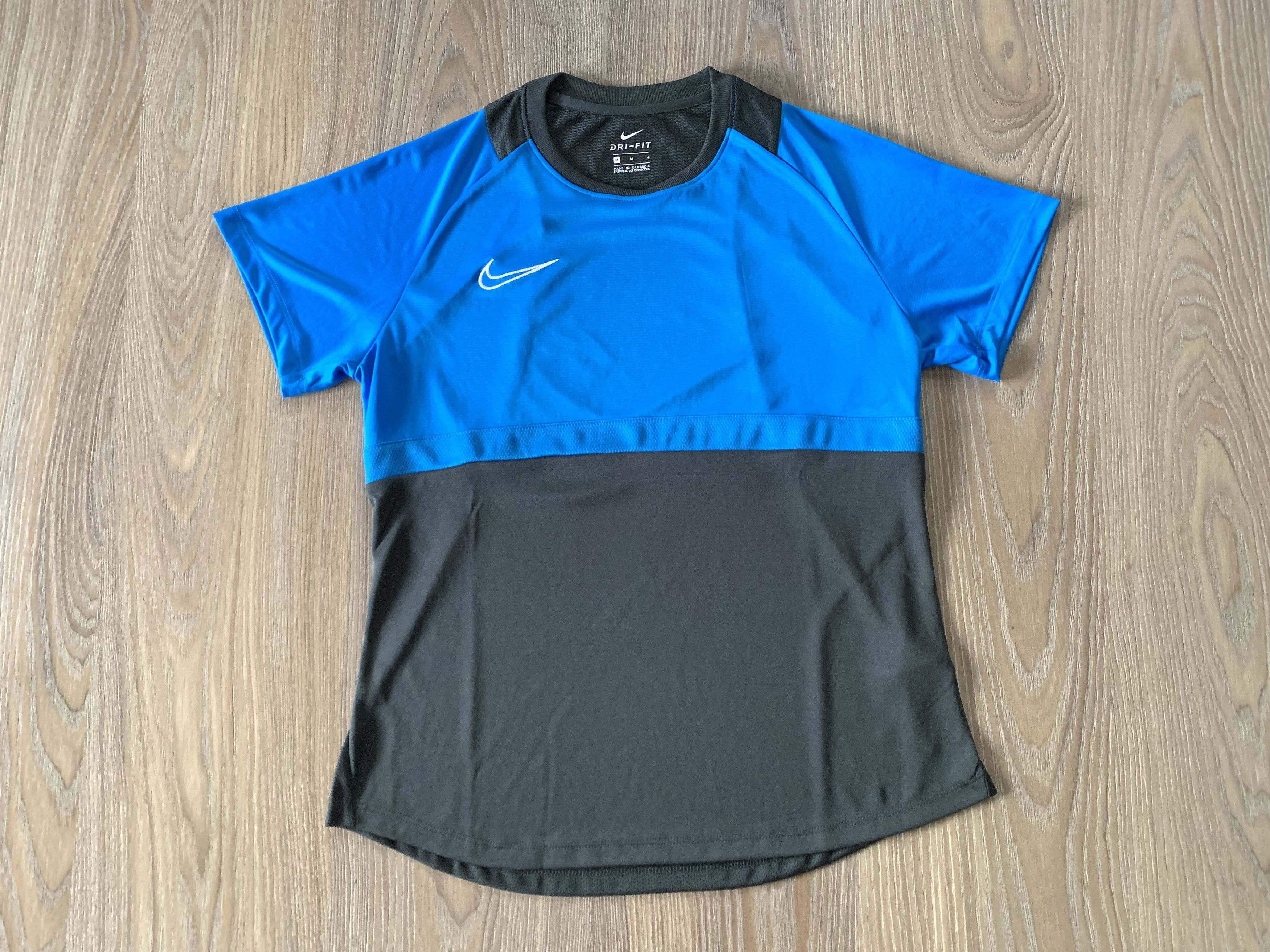 Nike Nike Womens Sport Training T Shirt Size M / US 6-8 / IT 42-44 - 2 Thumbnail