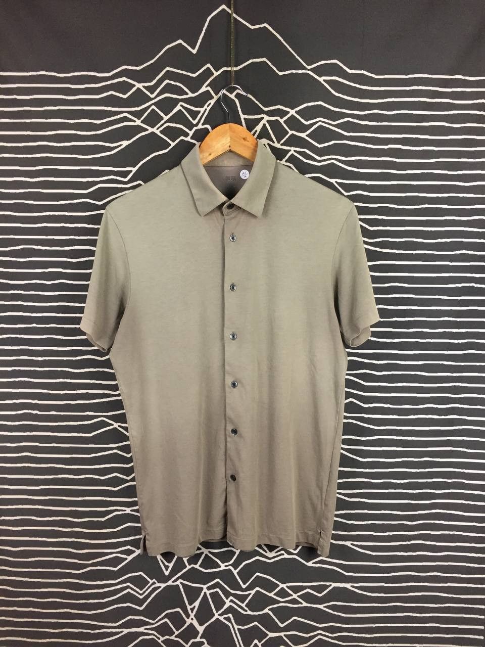 Uniqlo Uniqlo AIRism Short Sleeve Collared Button Up Polo Shirt Size US M / EU 48-50 / 2 - 2 Thumbnail