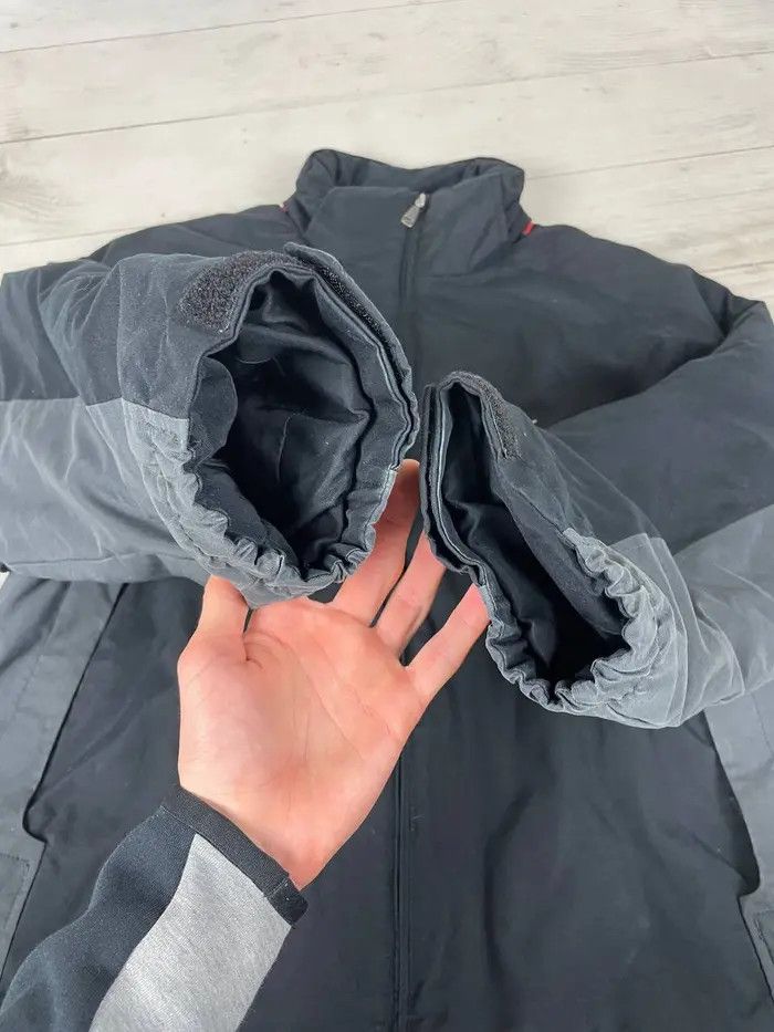 Nike Vintage Nike Big Logo Swoosh 2000s Puffer Jacket Drill Rap Size US M / EU 48-50 / 2 - 8 Thumbnail