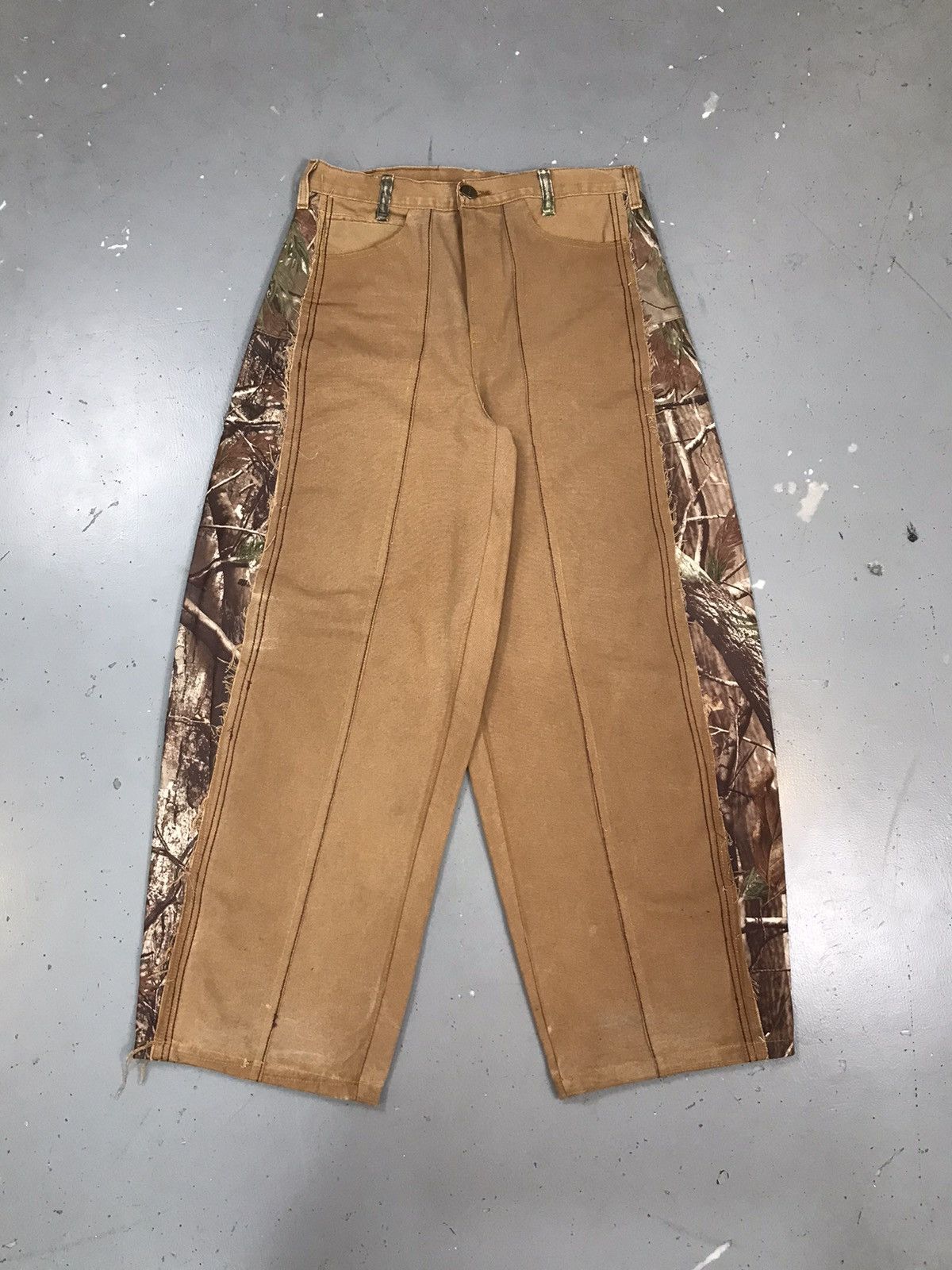 Carhartt × Designer × Vintage Vintage custom carhartt B01 BRN camo straight fit denim Size US 32 / EU 48 - 1 Thumbnail