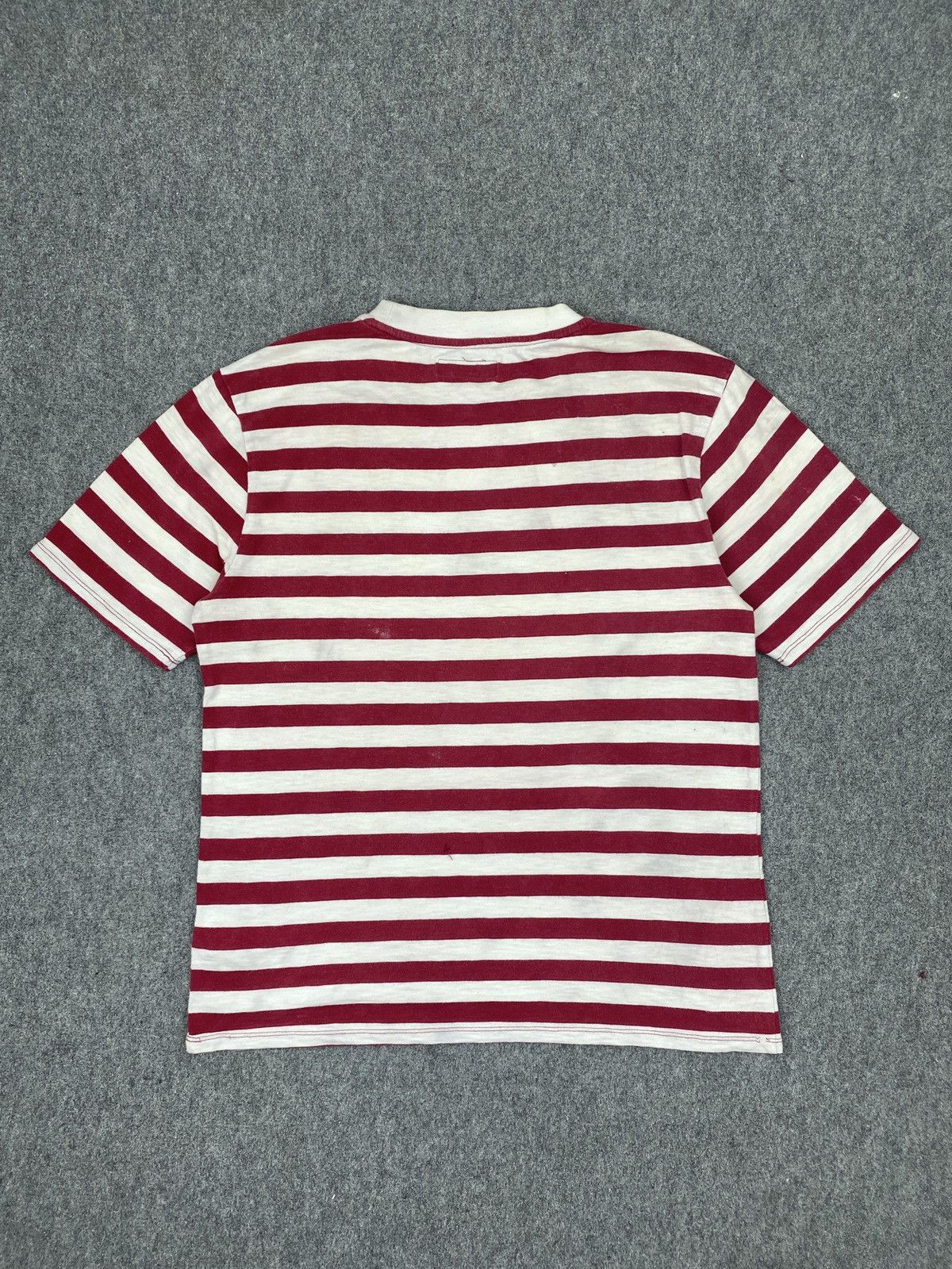 Guess Vintage Guess Center Logo Striped Tee Y2K T0022 Size US S / EU 44-46 / 1 - 3 Thumbnail