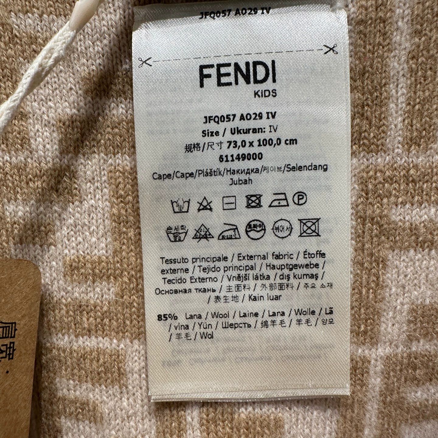 Fendi Fendi FF All Over Wool Cloak Size XS / US 0-2 / IT 36-38 - 4 Thumbnail