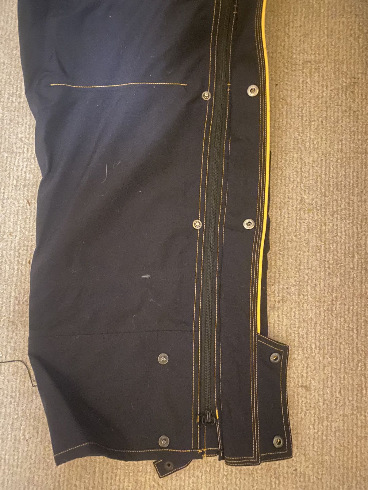 Oakley Oakley software snow pants!! Full side zipper Size US 32 / EU 48 - 5 Thumbnail