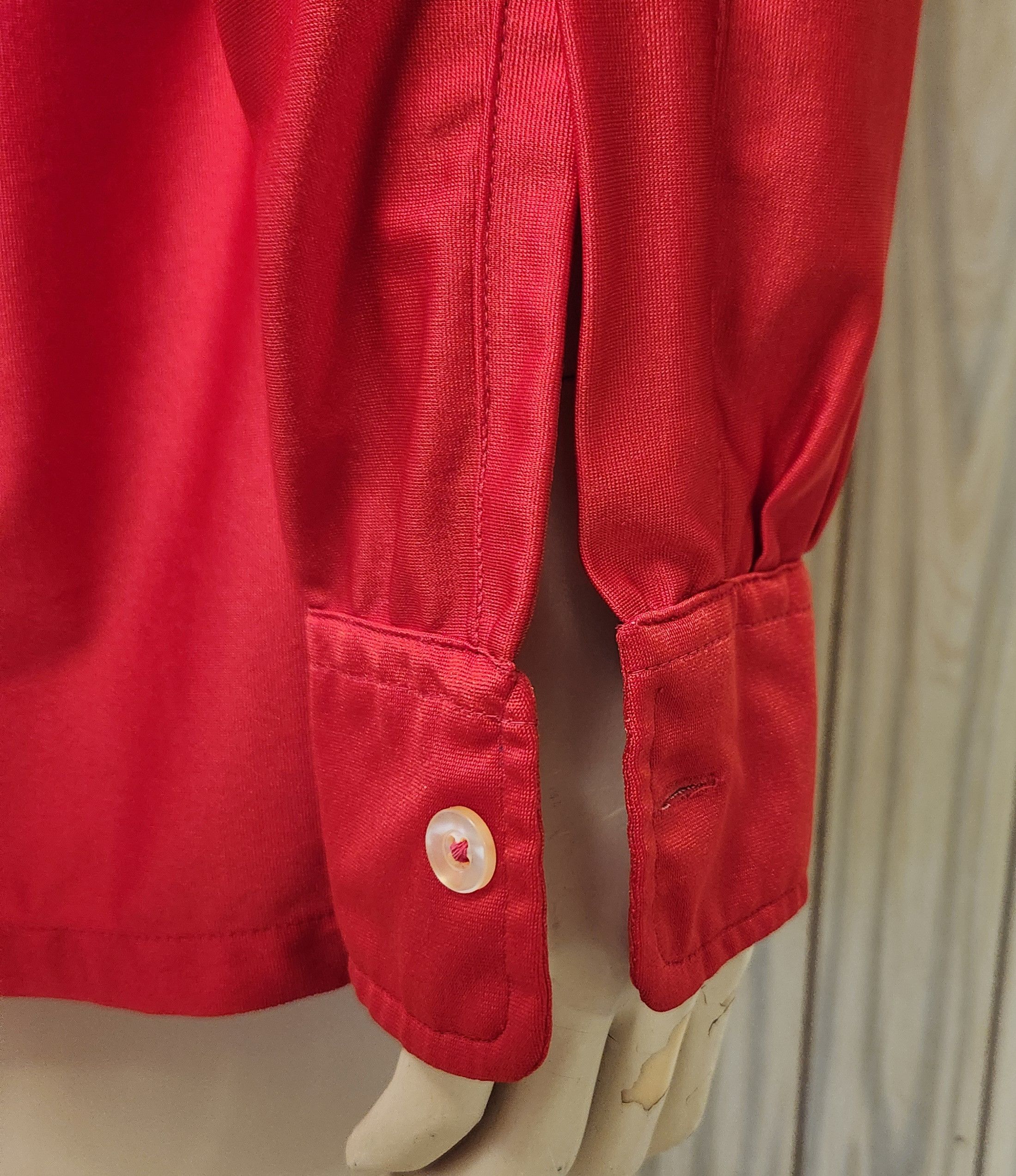 Vintage red disco shirt XL men s 1970s Qiana Size US XL / EU 56 / 4 - 5 Thumbnail